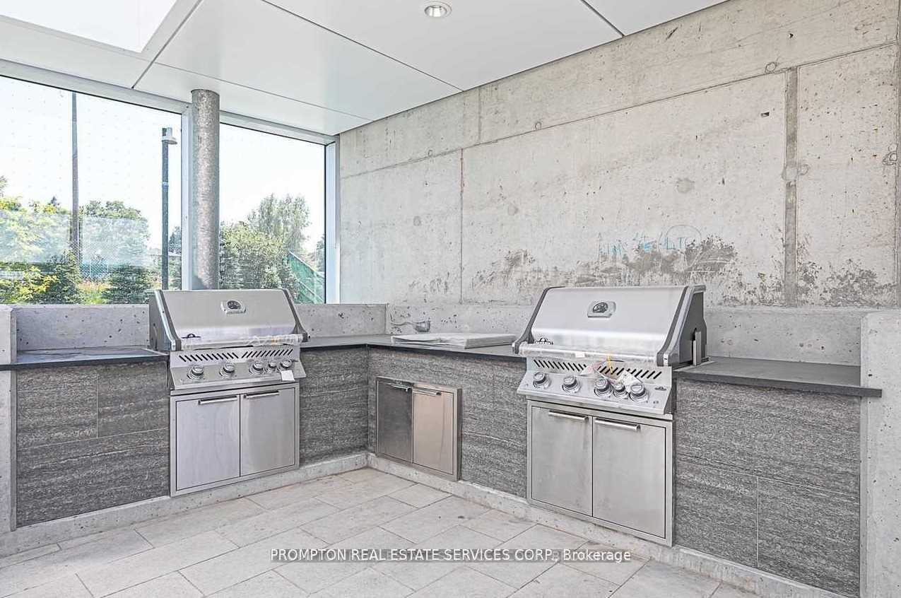 95 Mcmahon Drive 1706 Property Photo 25