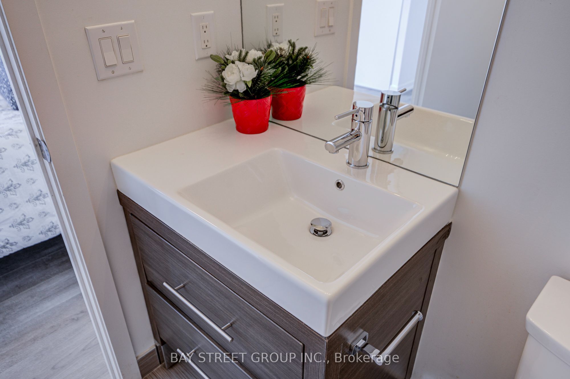 66 Forest Manor Road 212 Property Photo 23