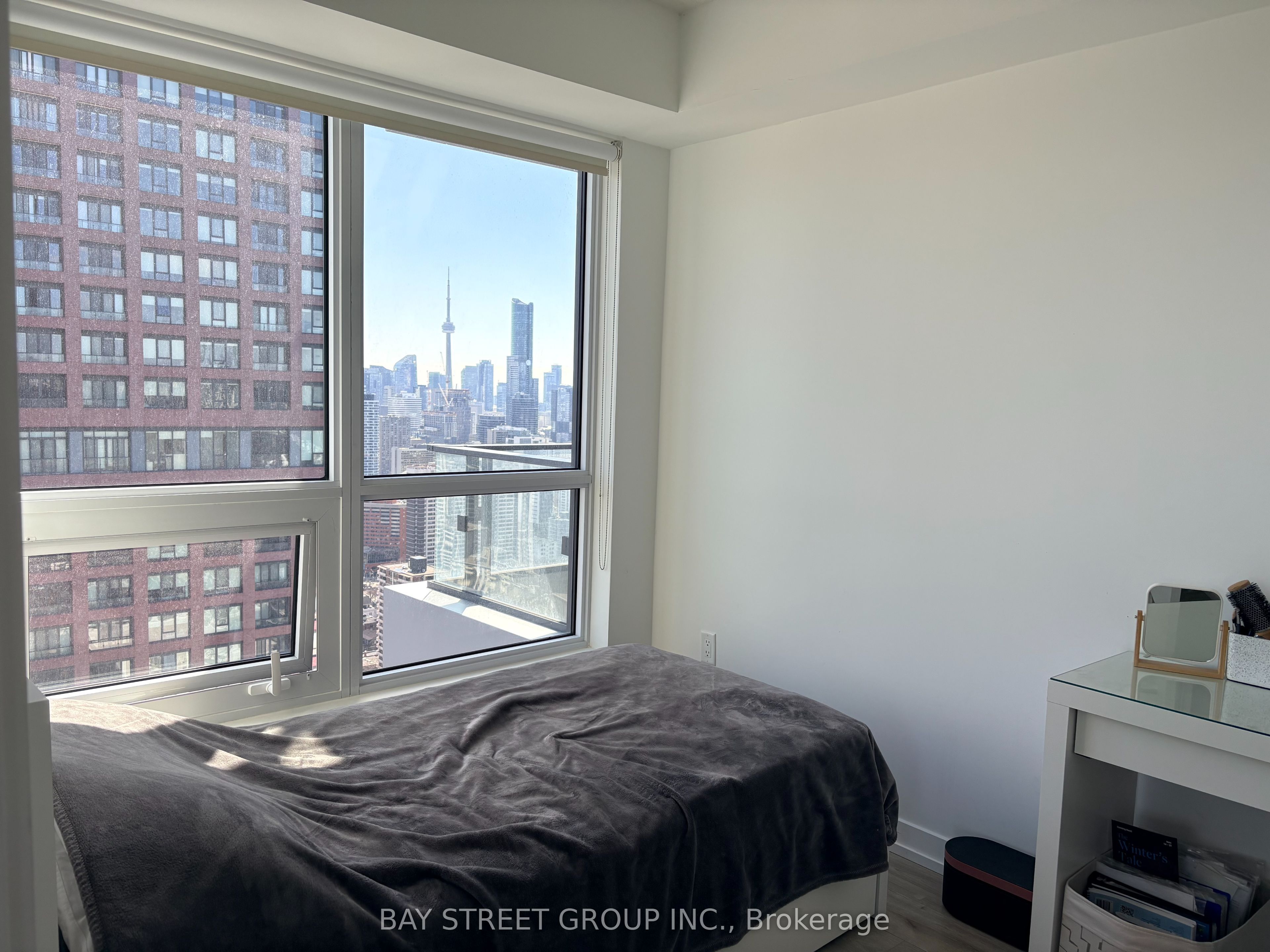 395 Bloor Street E 4010 Property Photo 5