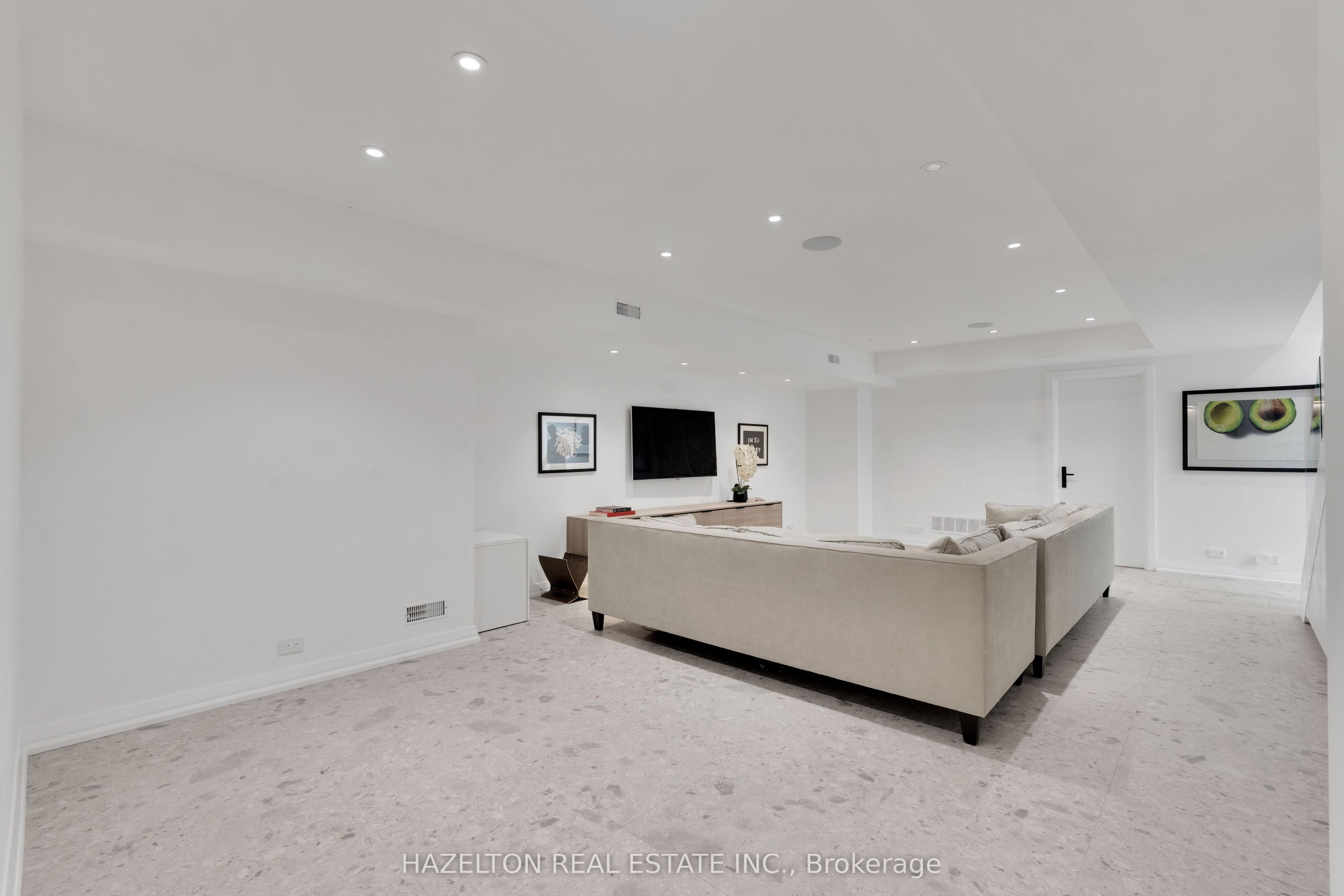 30 Harley Avenue Property Photo 28