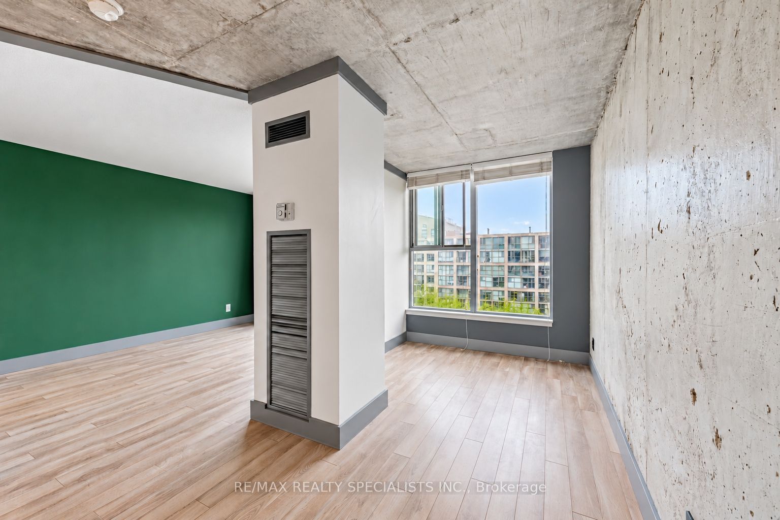 222 The Esplanade 819 Property Photo 9