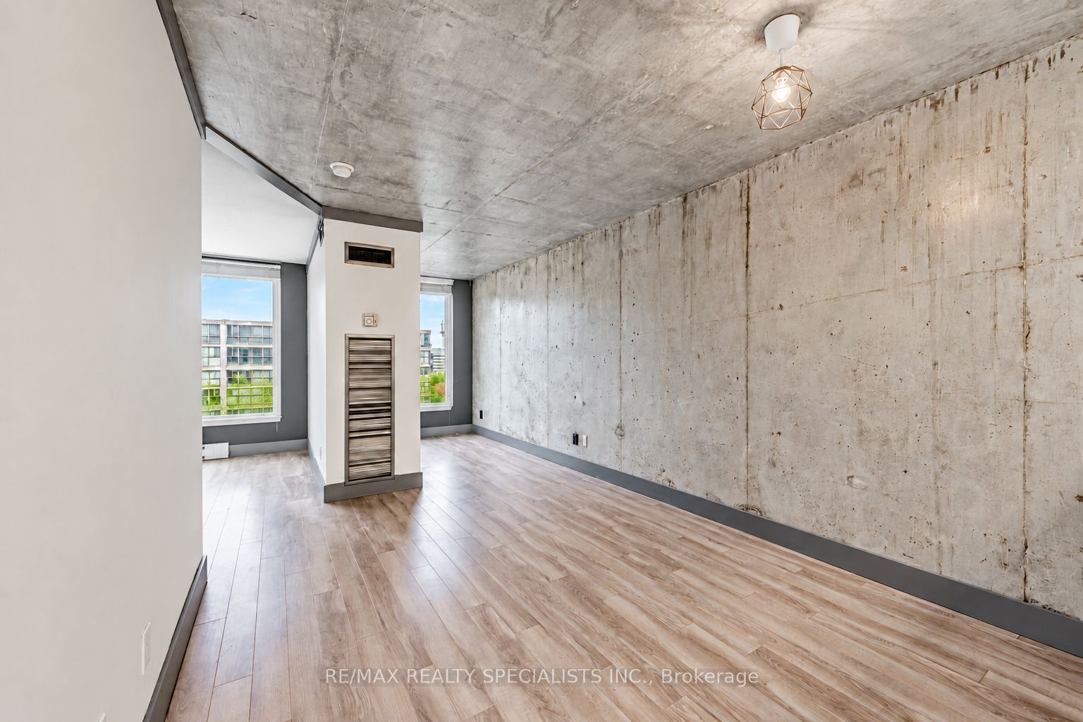 222 The Esplanade 819 Property Photo 11