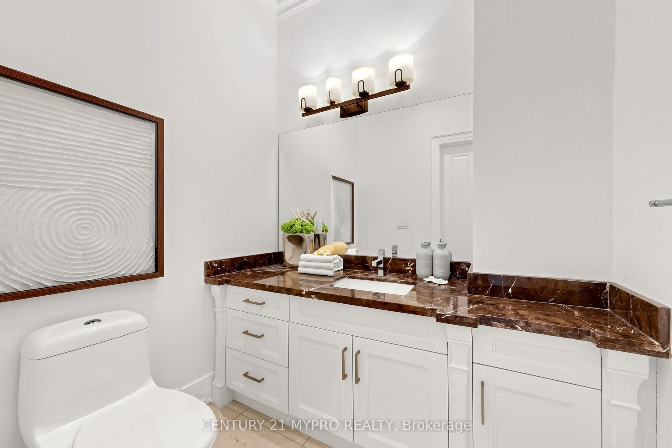 66 Lorraine Drive Property Photo 9
