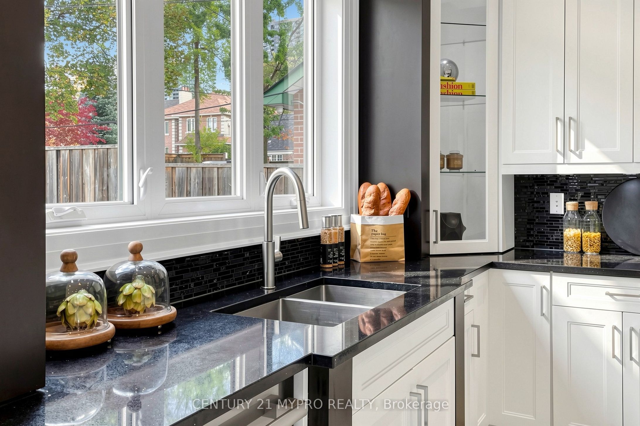 66 Lorraine Drive Property Photo 17