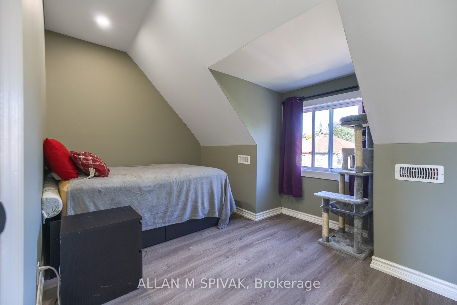 442 Crawford Street Property Photo 14