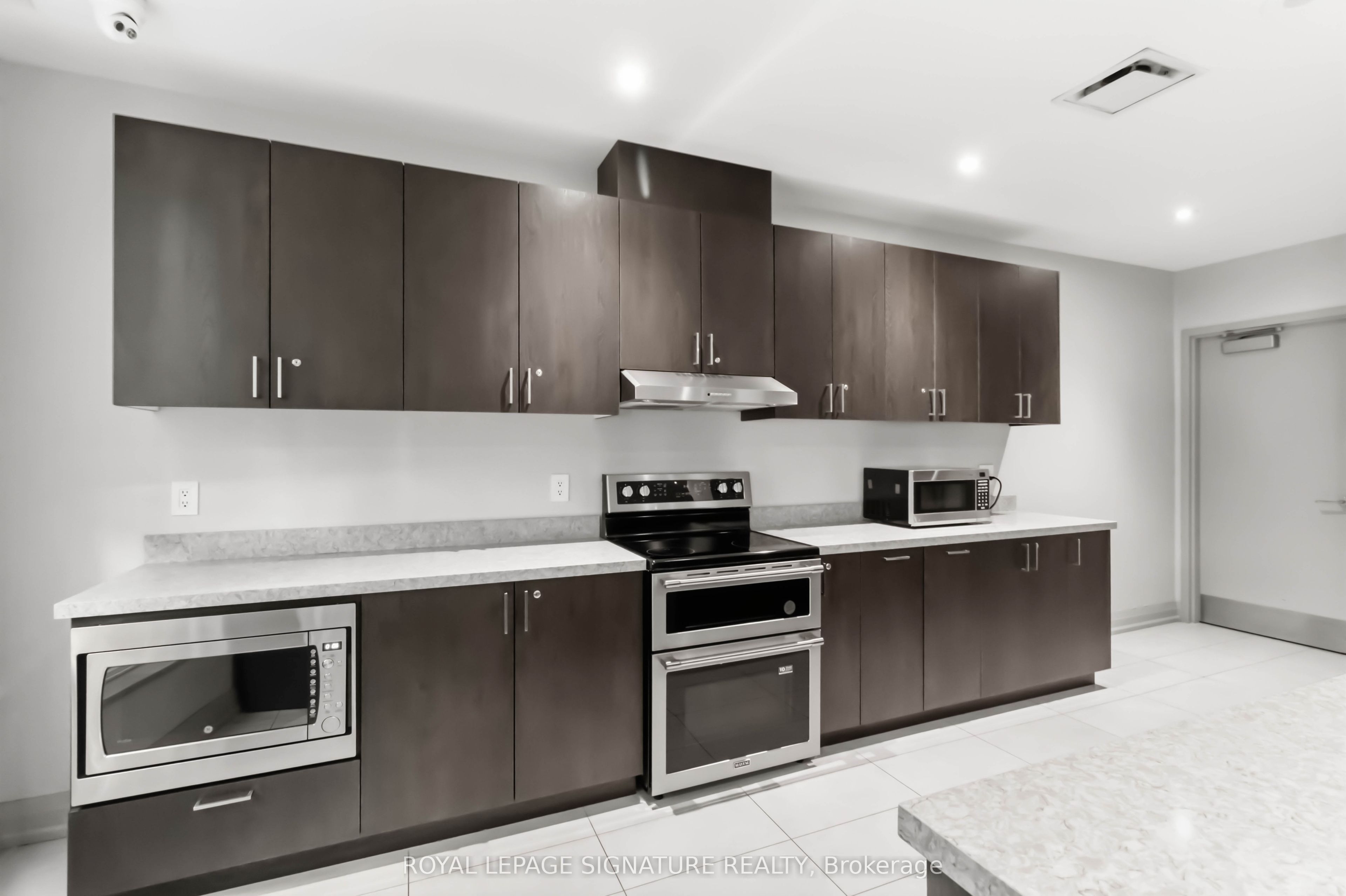 231 Fort York Boulevard 225 Property Photo 3