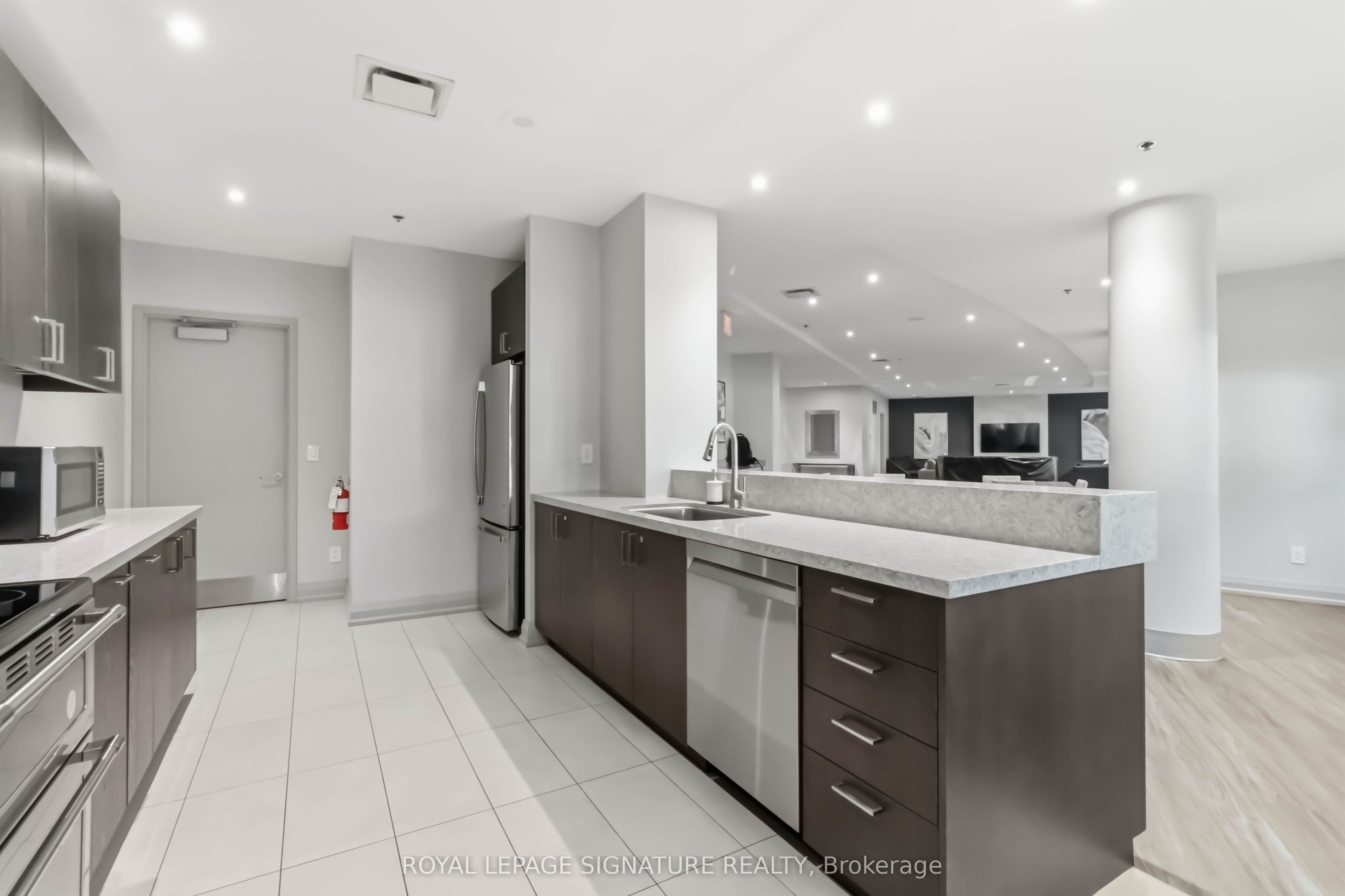 231 Fort York Boulevard 225 Property Photo 4
