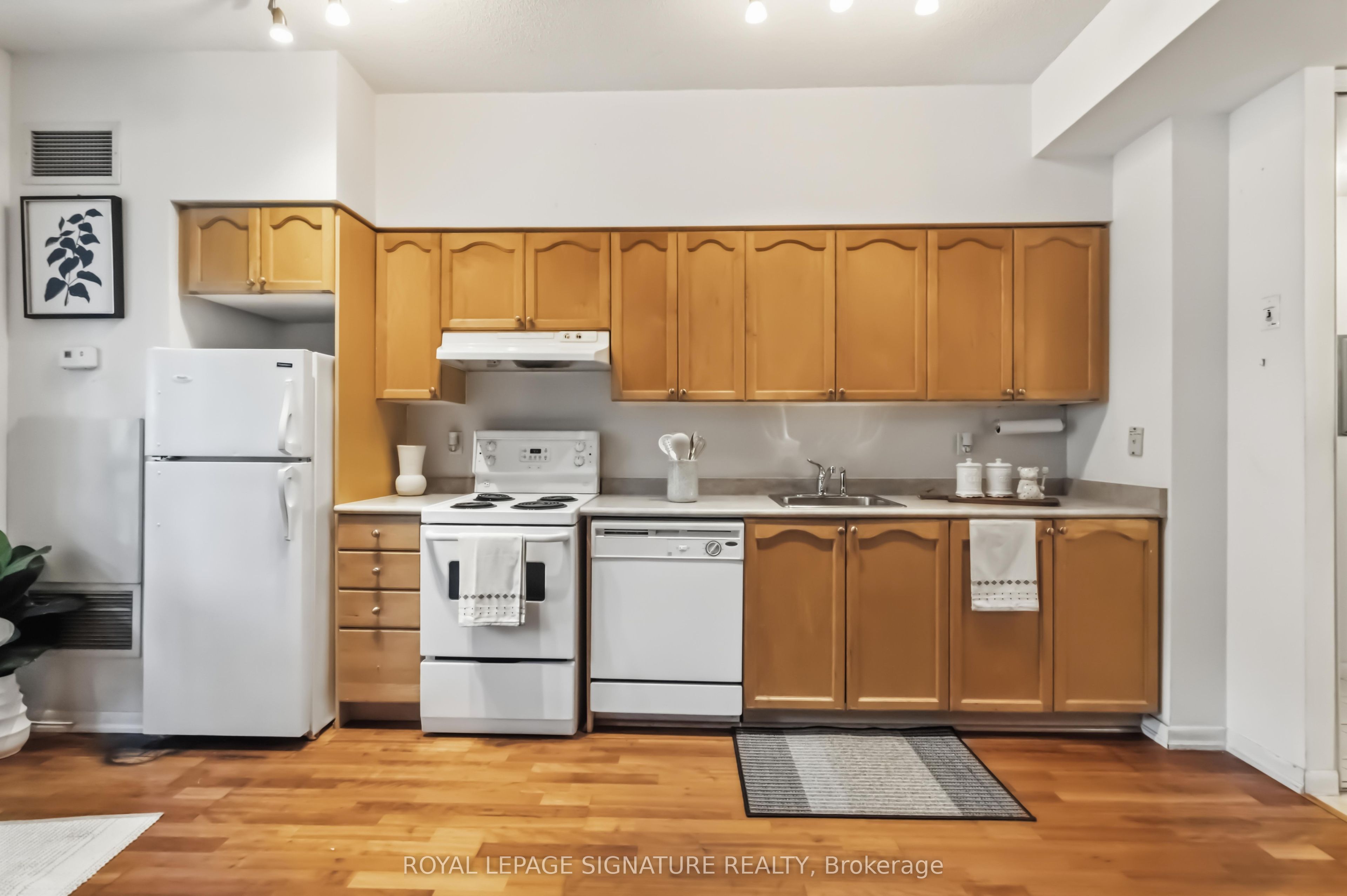 231 Fort York Boulevard 225 Property Photo 13