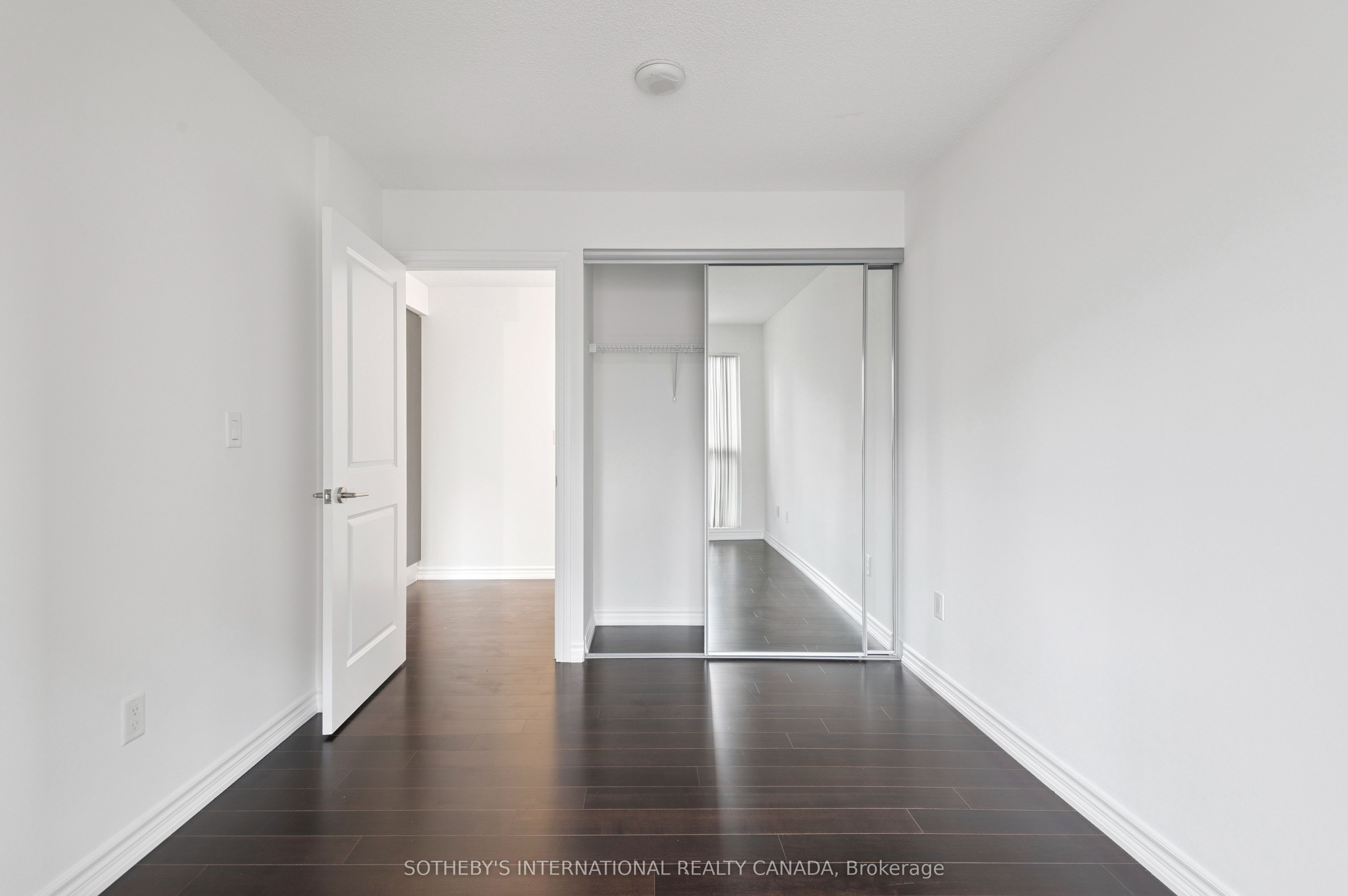 386 Yonge Street 602 Property Photo 18