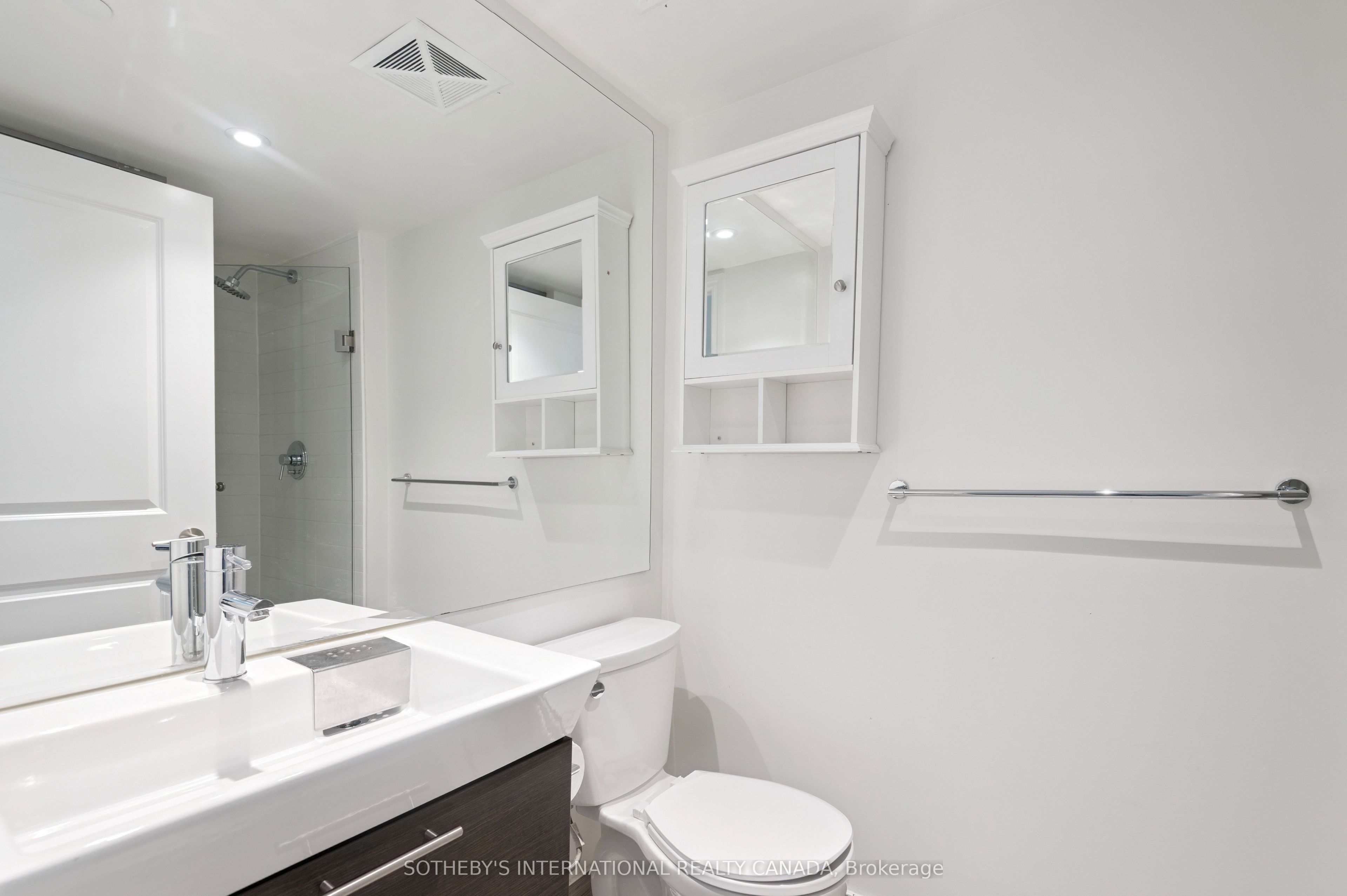 386 Yonge Street 602 Property Photo 27