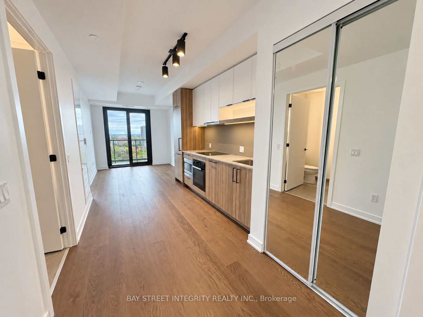 91 Montclair Avenue 2106 Property Photo 5