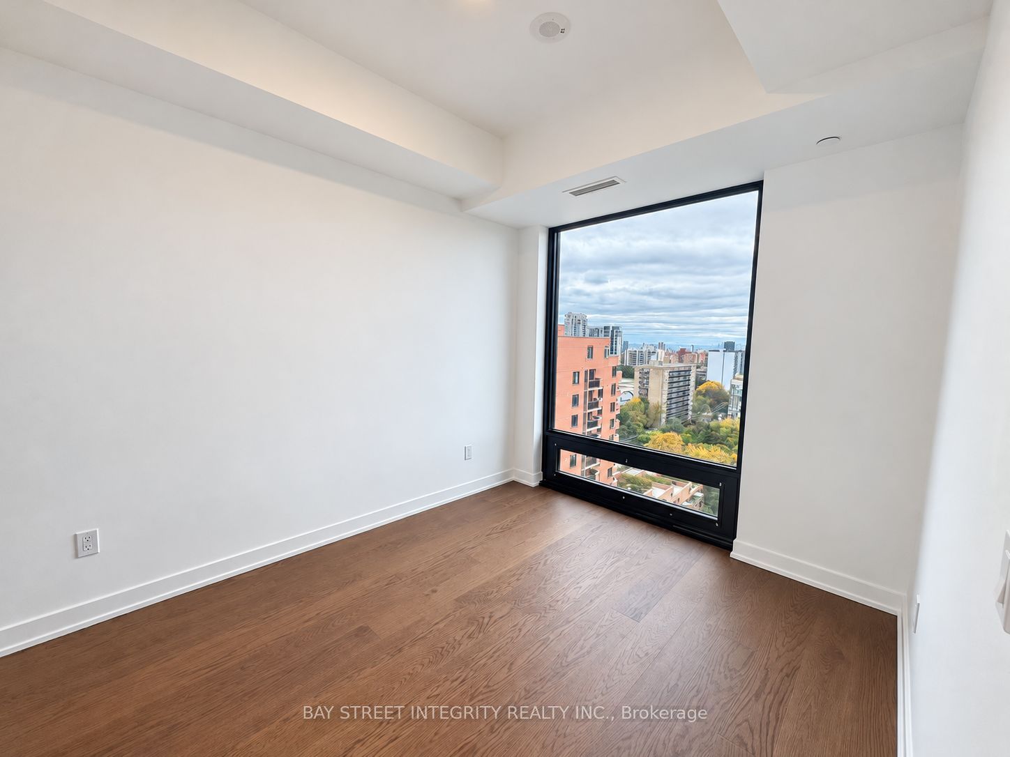 91 Montclair Avenue 2106 Property Photo 11