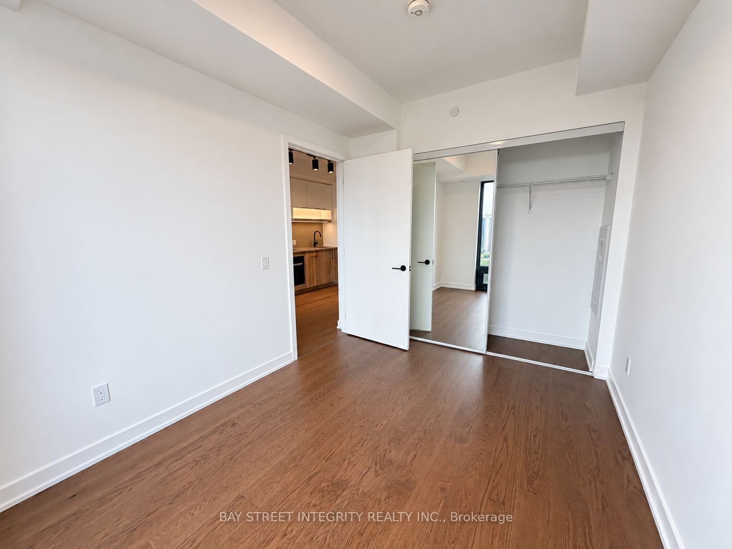 91 Montclair Avenue 2106 Property Photo 12