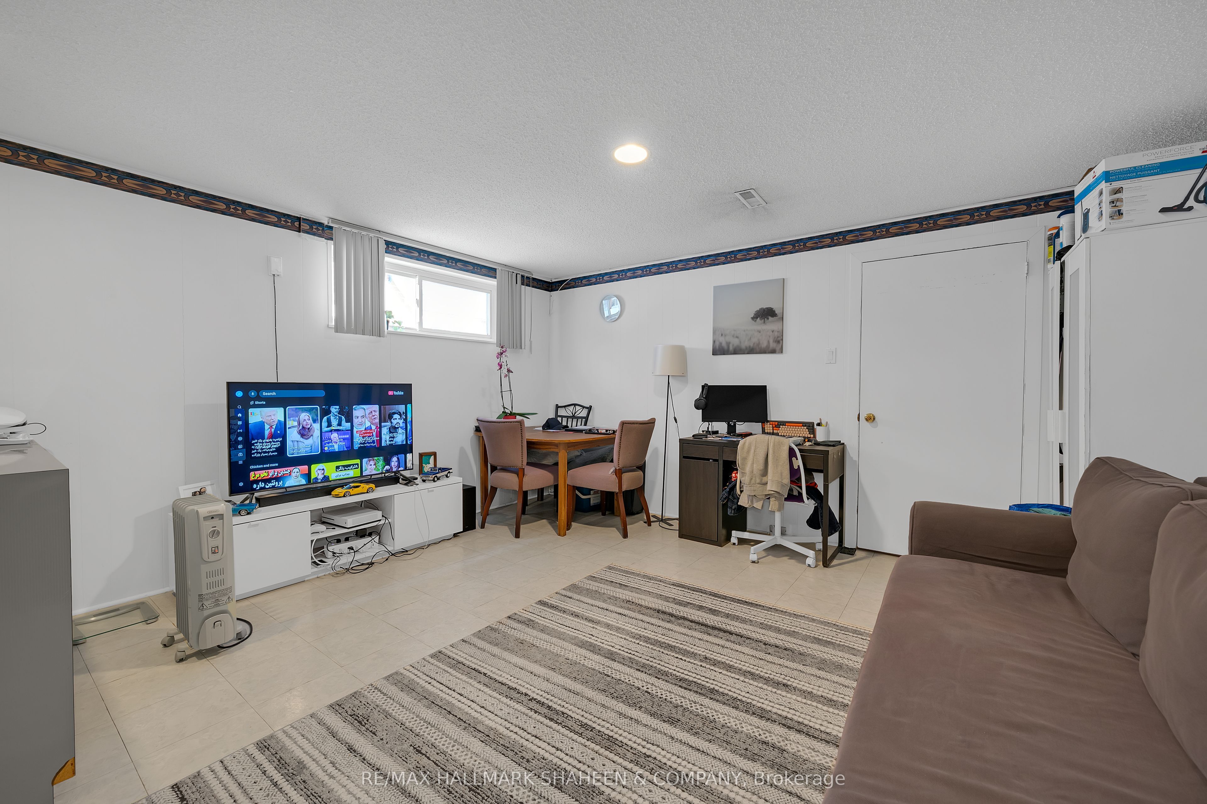 386 Ellerslie Avenue Bsmnt A Property Photo 6