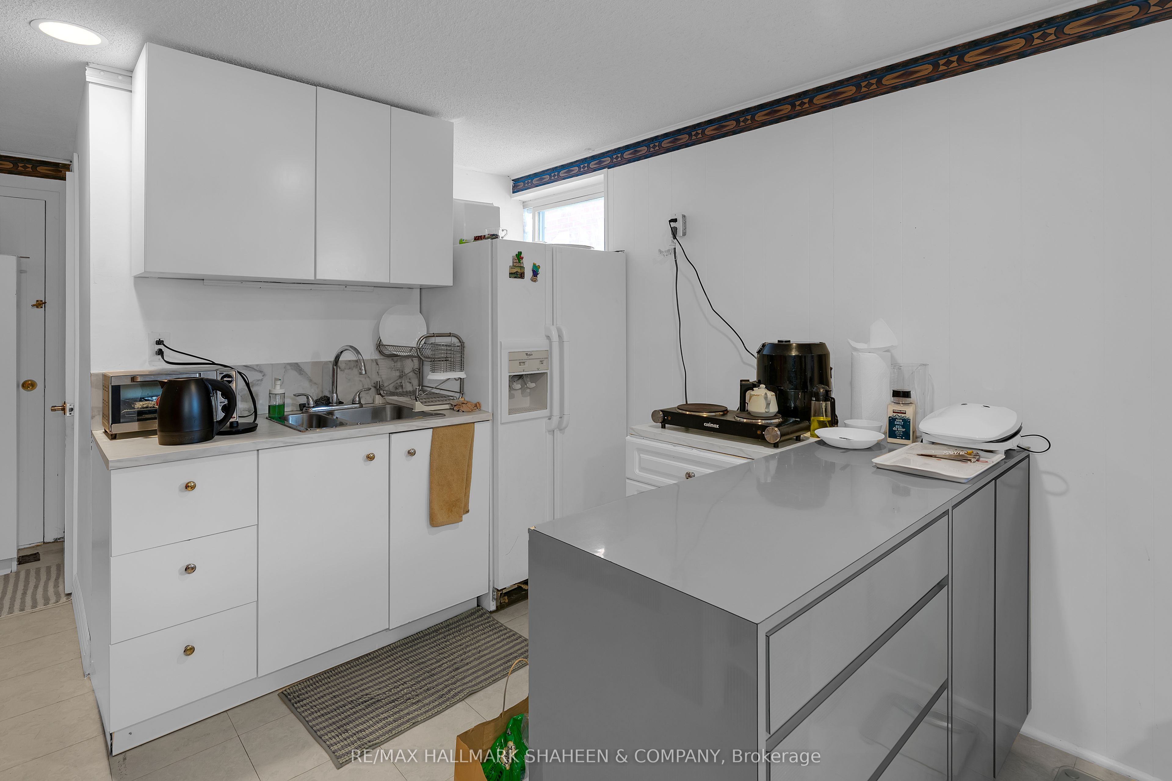 386 Ellerslie Avenue Bsmnt A Property Photo 8