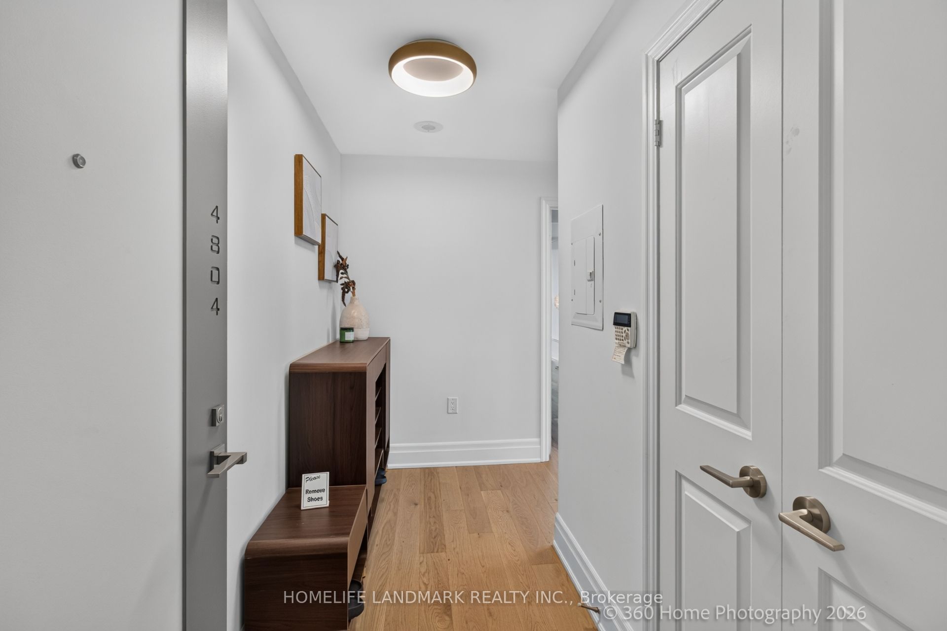8 The Esplanade 4804 Property Photo 2