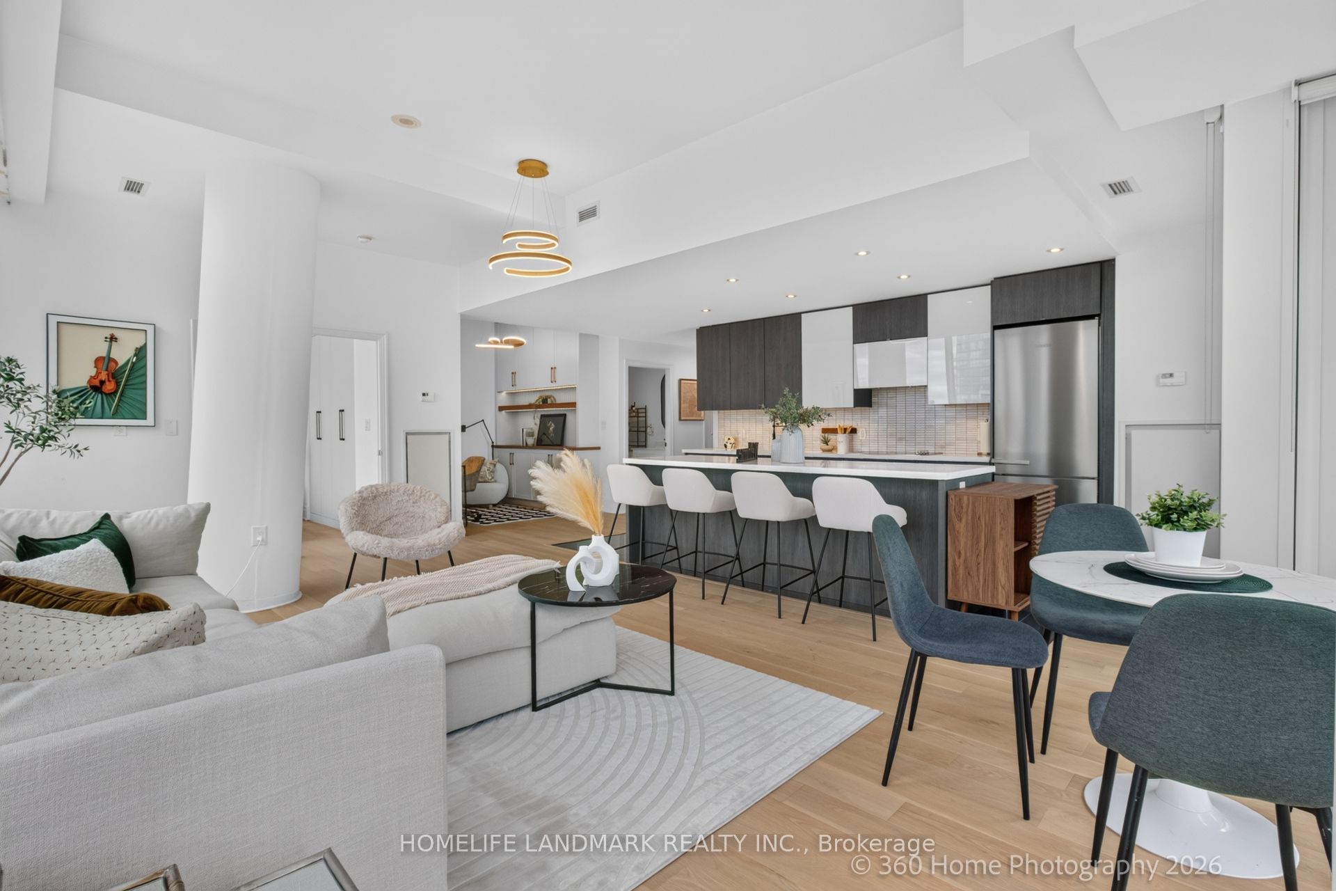 8 The Esplanade 4804 Property Photo 6