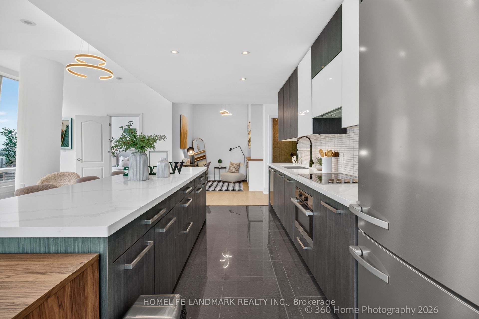 8 The Esplanade 4804 Property Photo 9