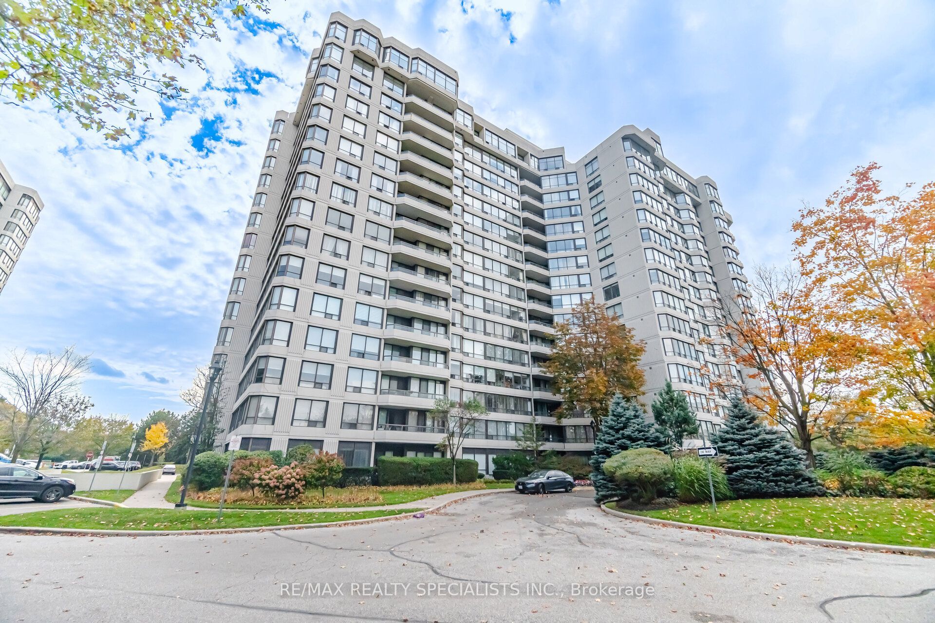 1131 Steeles Avenue W 306 Property Photo 1