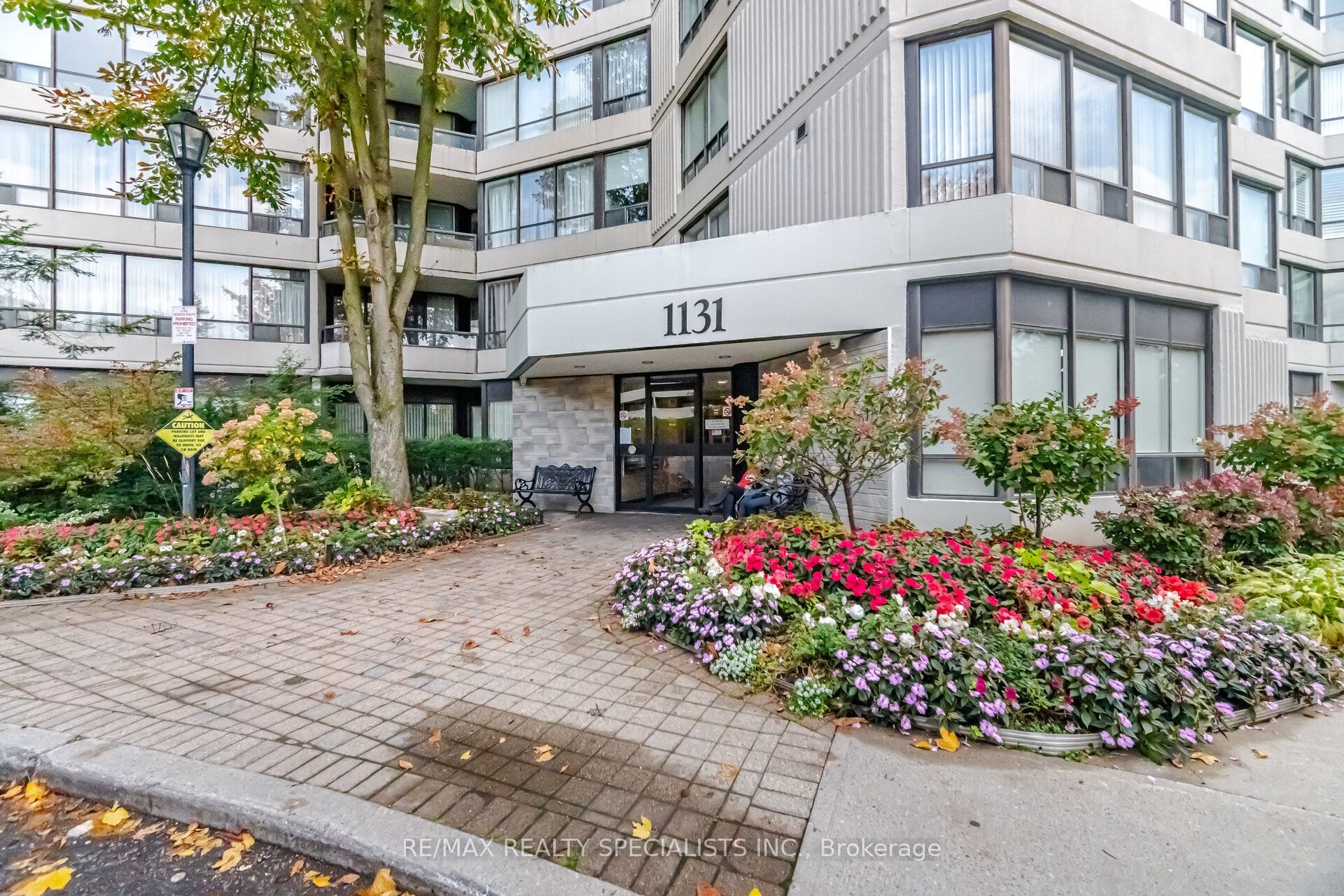 1131 Steeles Avenue W 306 Property Photo 4