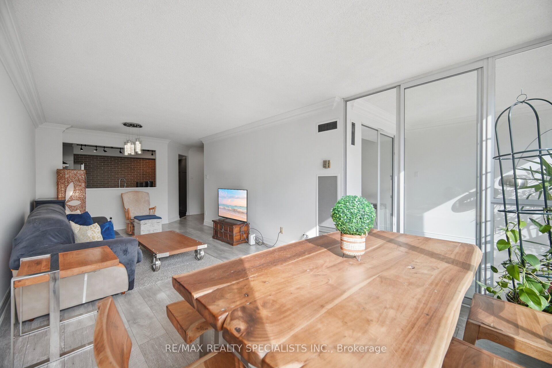 1131 Steeles Avenue W 306 Property Photo 20