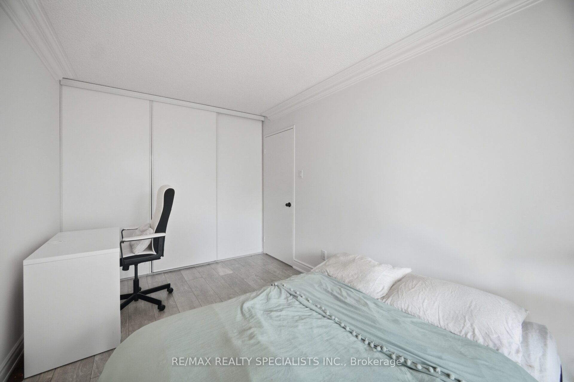 1131 Steeles Avenue W 306 Property Photo 30