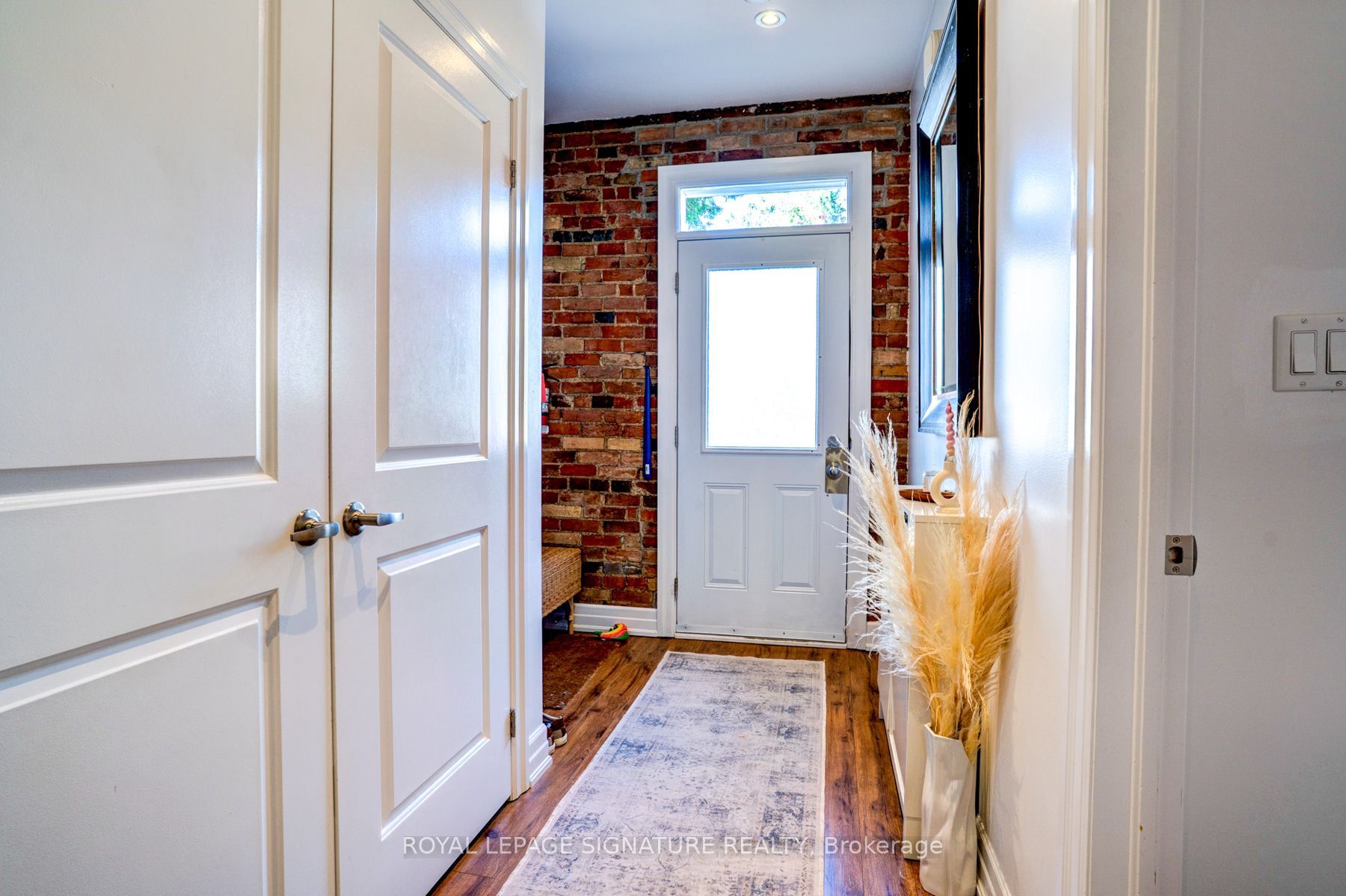 753-755 Richmond Street W Property Photo 6