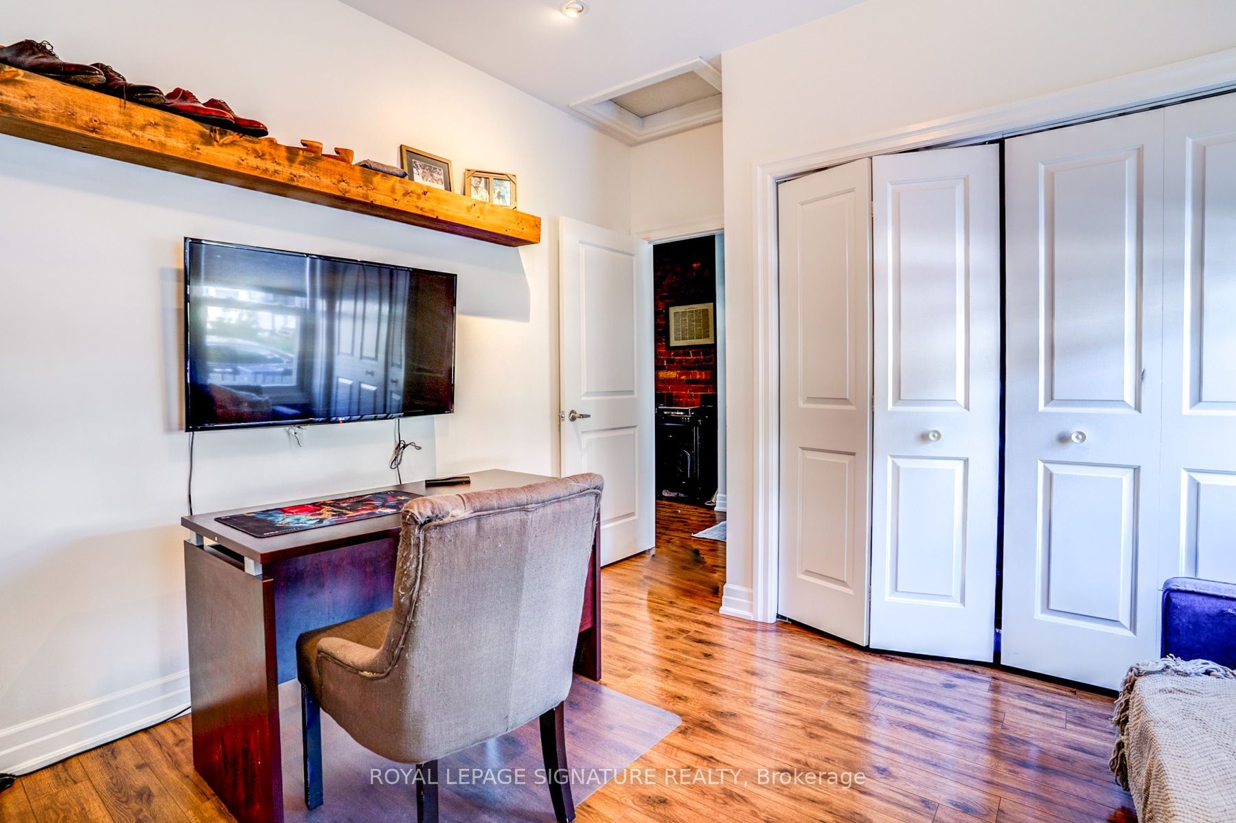 753-755 Richmond Street W Property Photo 14