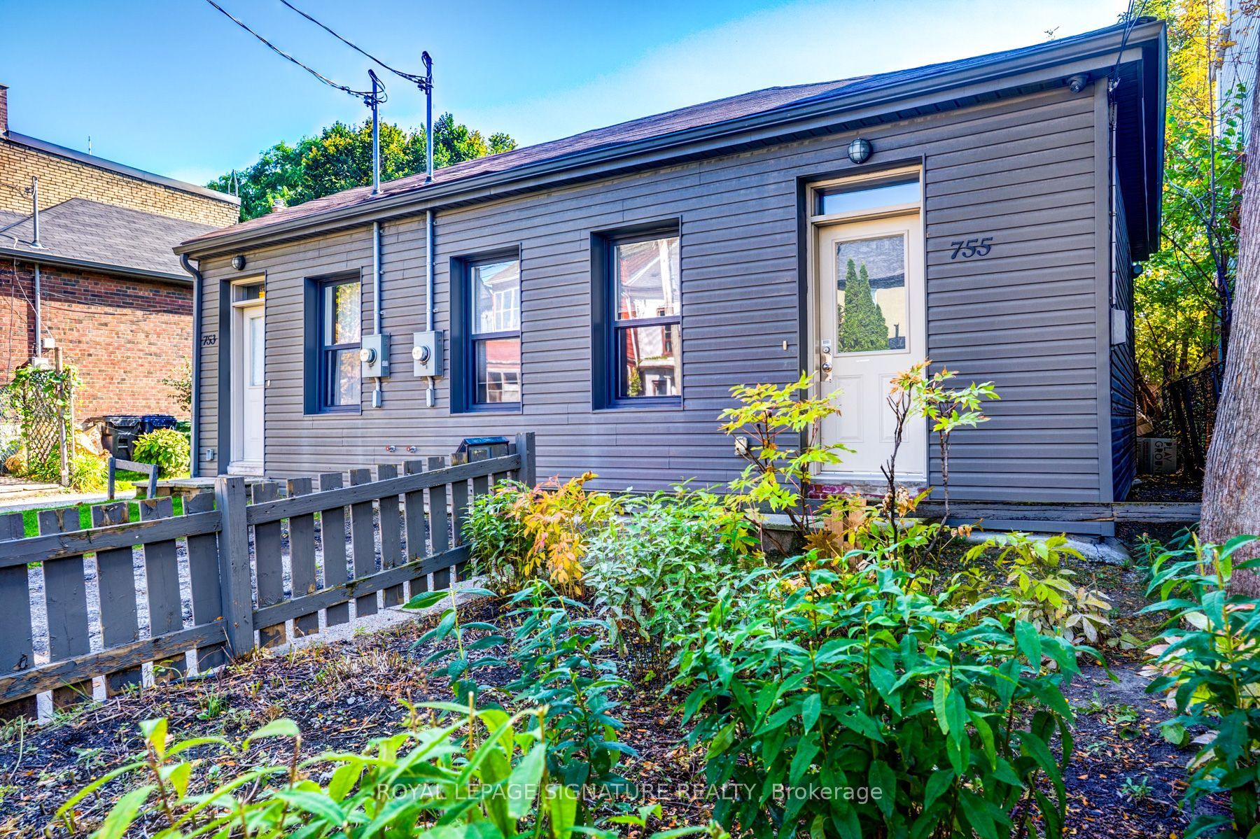753-755 Richmond Street W Property Photo 19