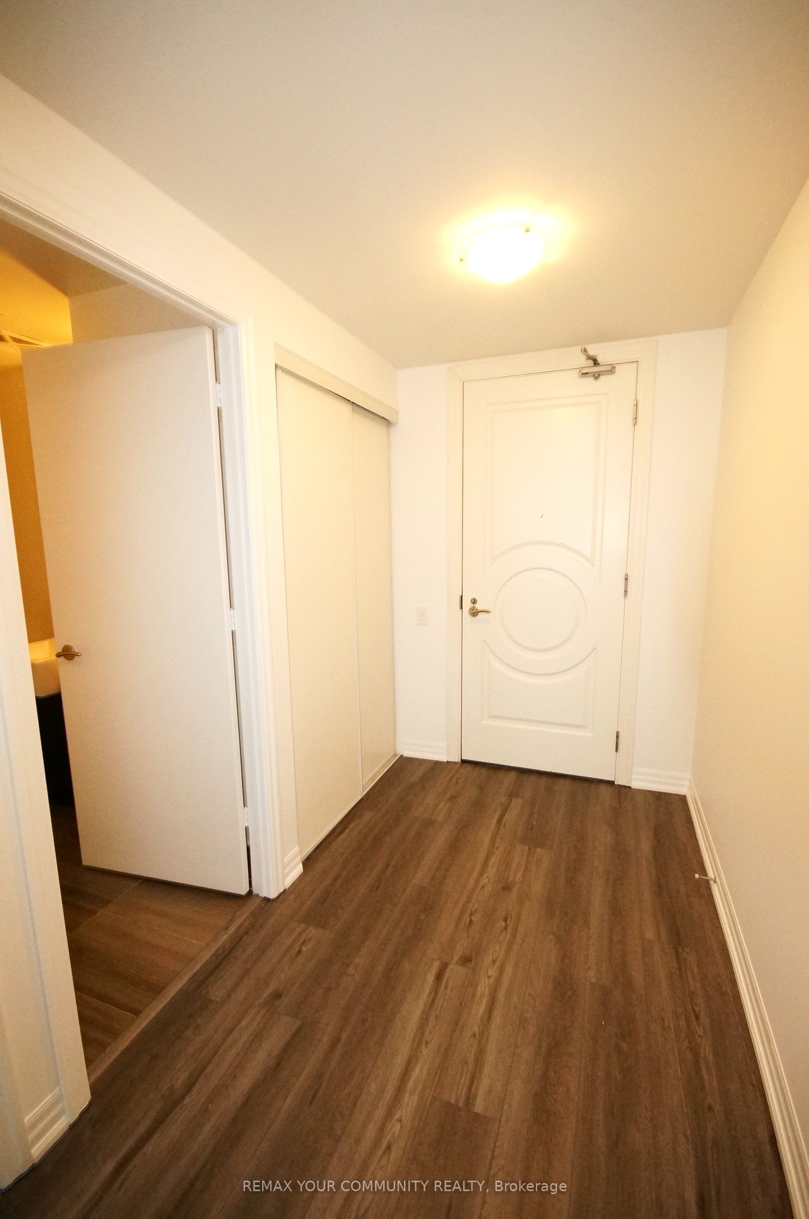88 Blue Jays Way U2707 Property Photo 15