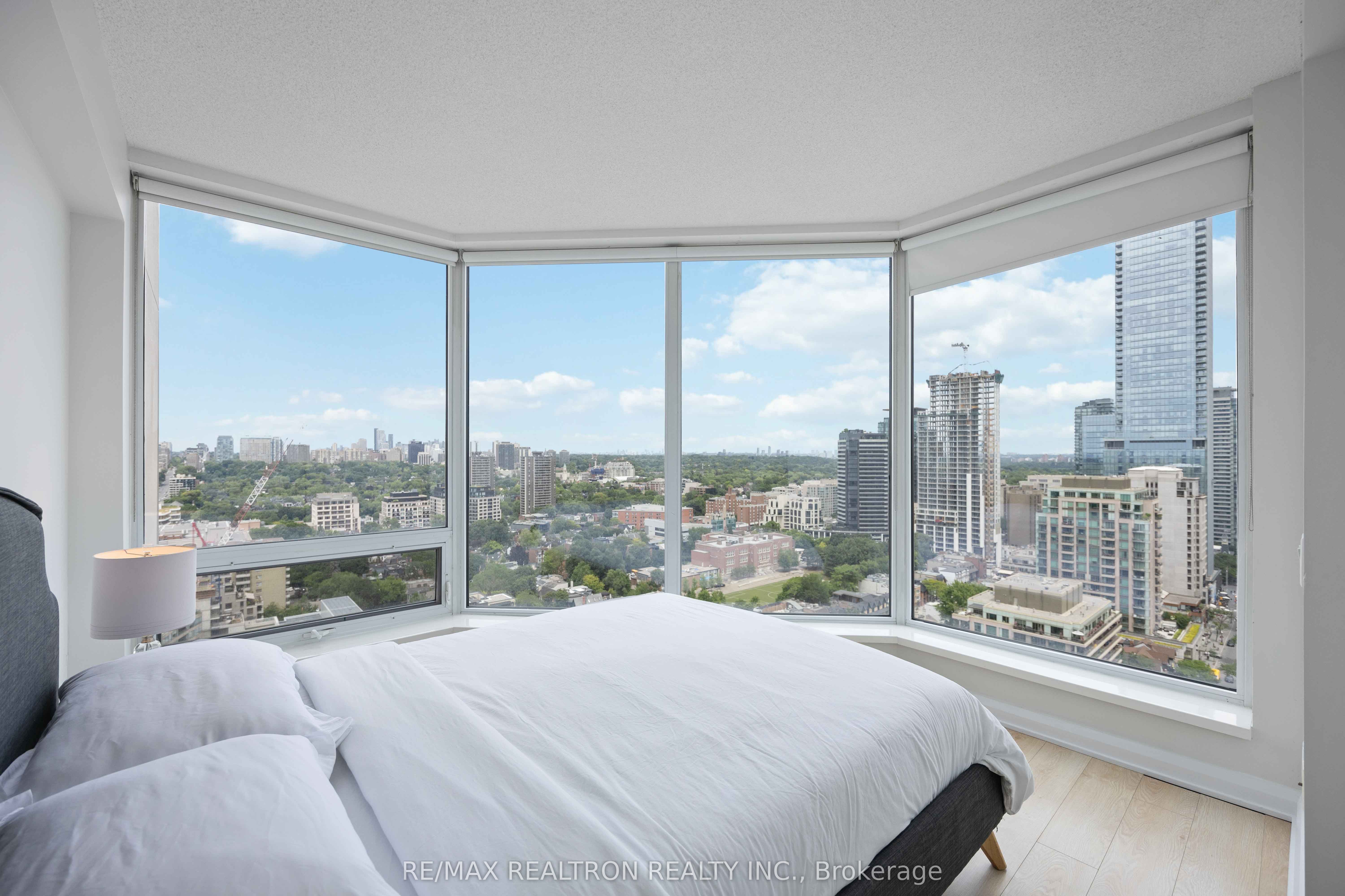 155 Yorkville Avenue 2604 Property Photo 16