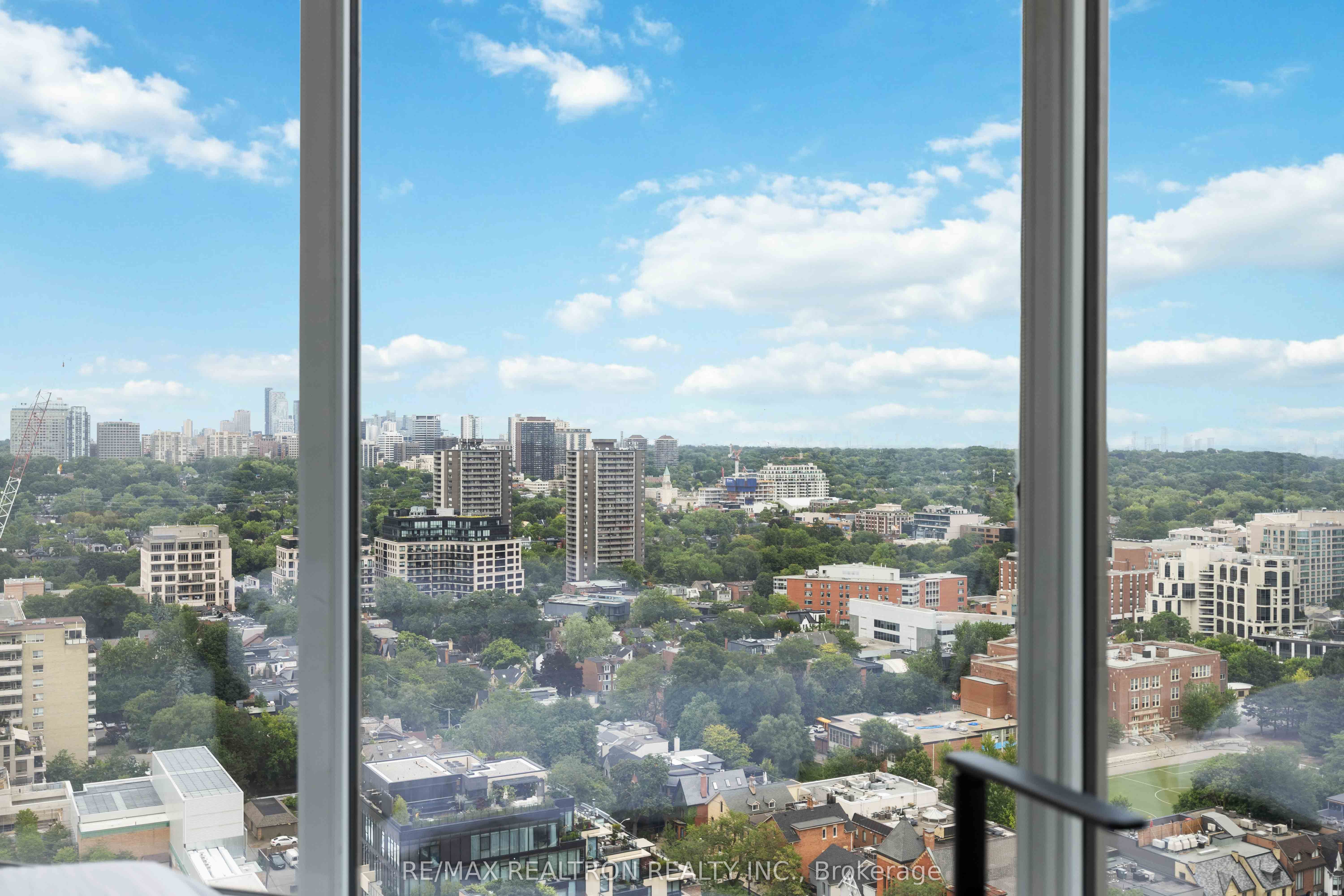 155 Yorkville Avenue 2604 Property Photo 22