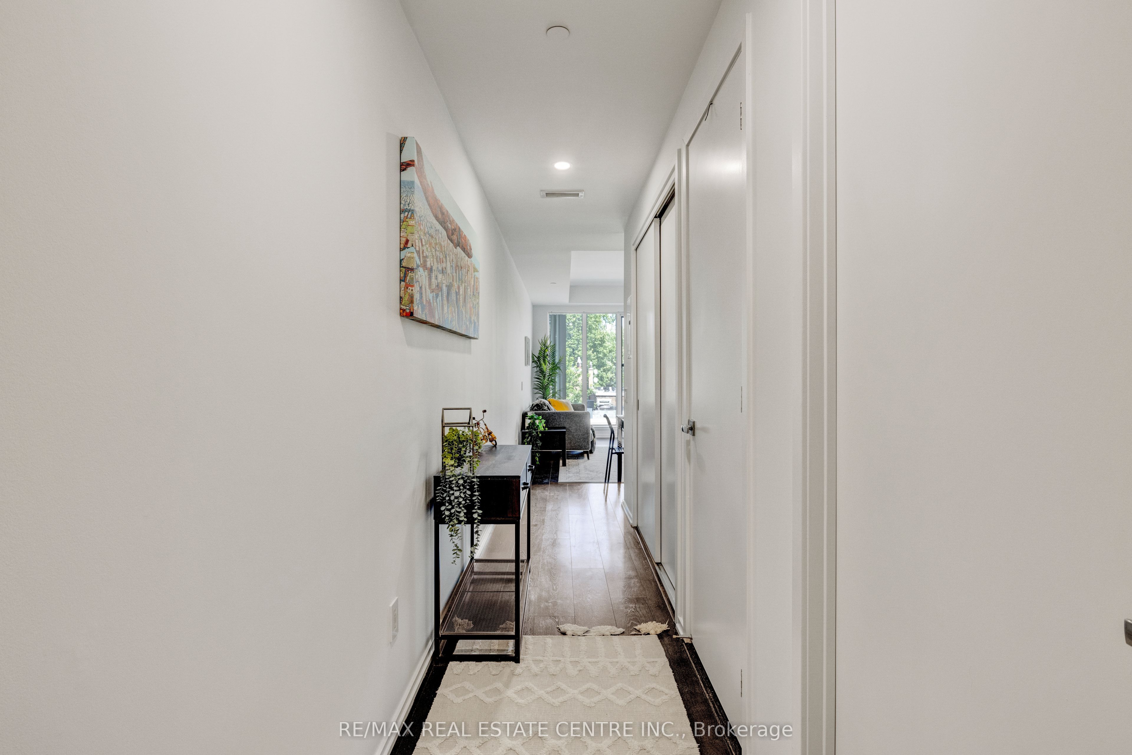 783 Bathurst Street 308 Property Photo 6