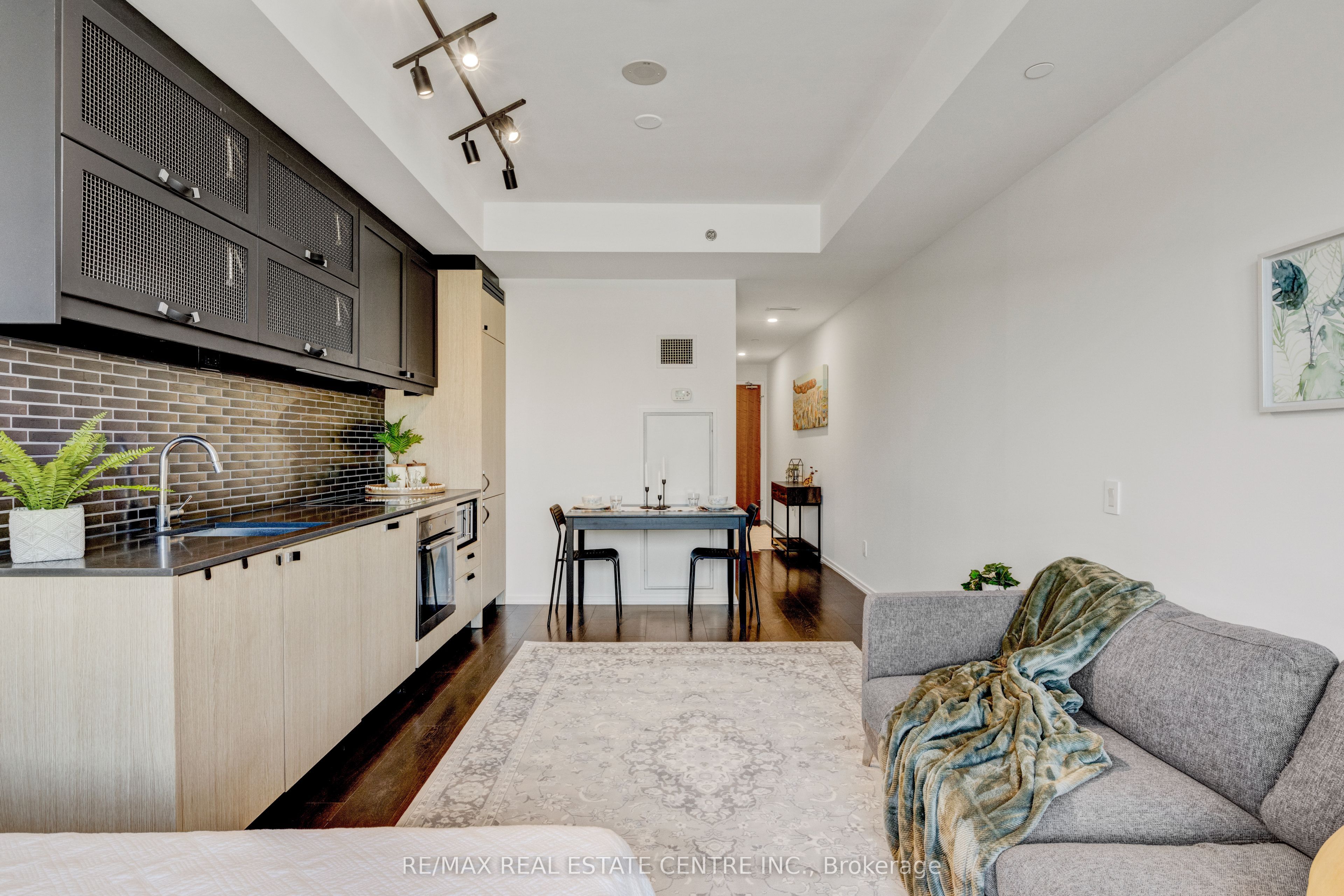 783 Bathurst Street 308 Property Photo 7