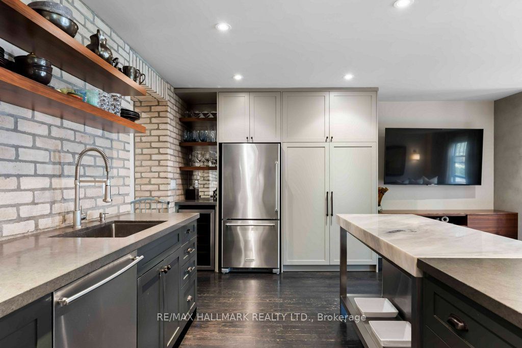 29 Standish Avenue Property Photo 11