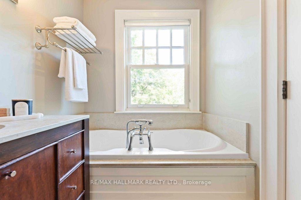 29 Standish Avenue Property Photo 23