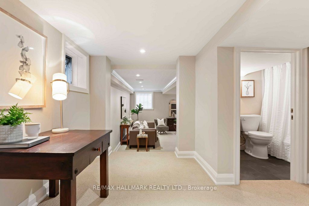 29 Standish Avenue Property Photo 28