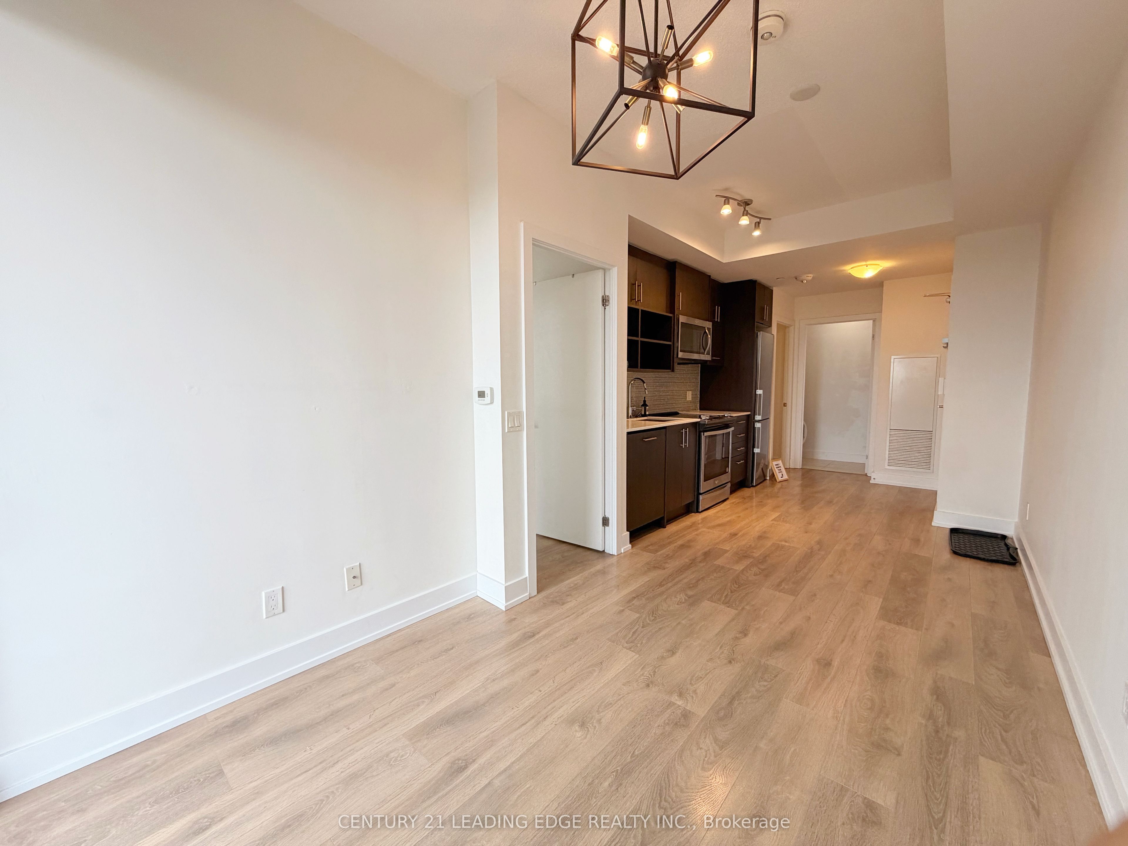 128 Fairview Mall Drive 1206 Property Photo 4