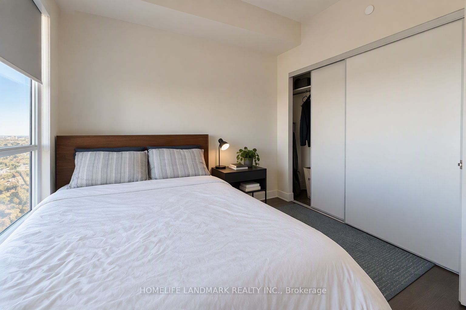 30 Roehampton Avenue 3404 Property Photo 9