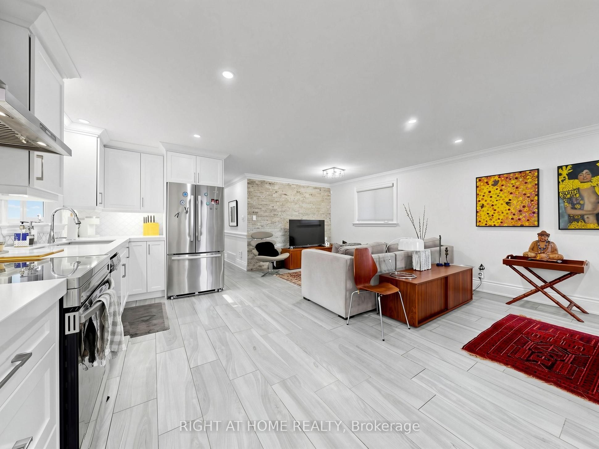 497 Northcliffe Boulevard Property Photo 11