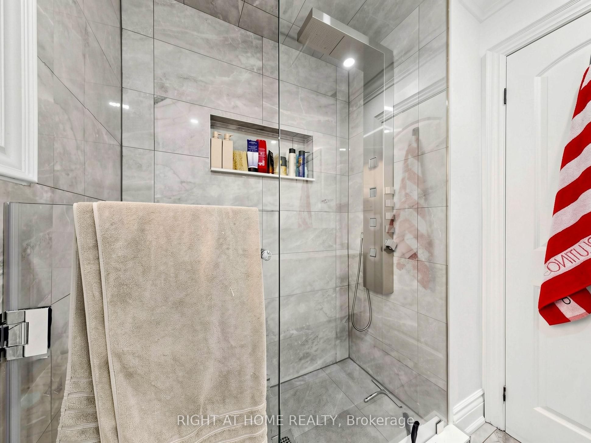497 Northcliffe Boulevard Property Photo 19