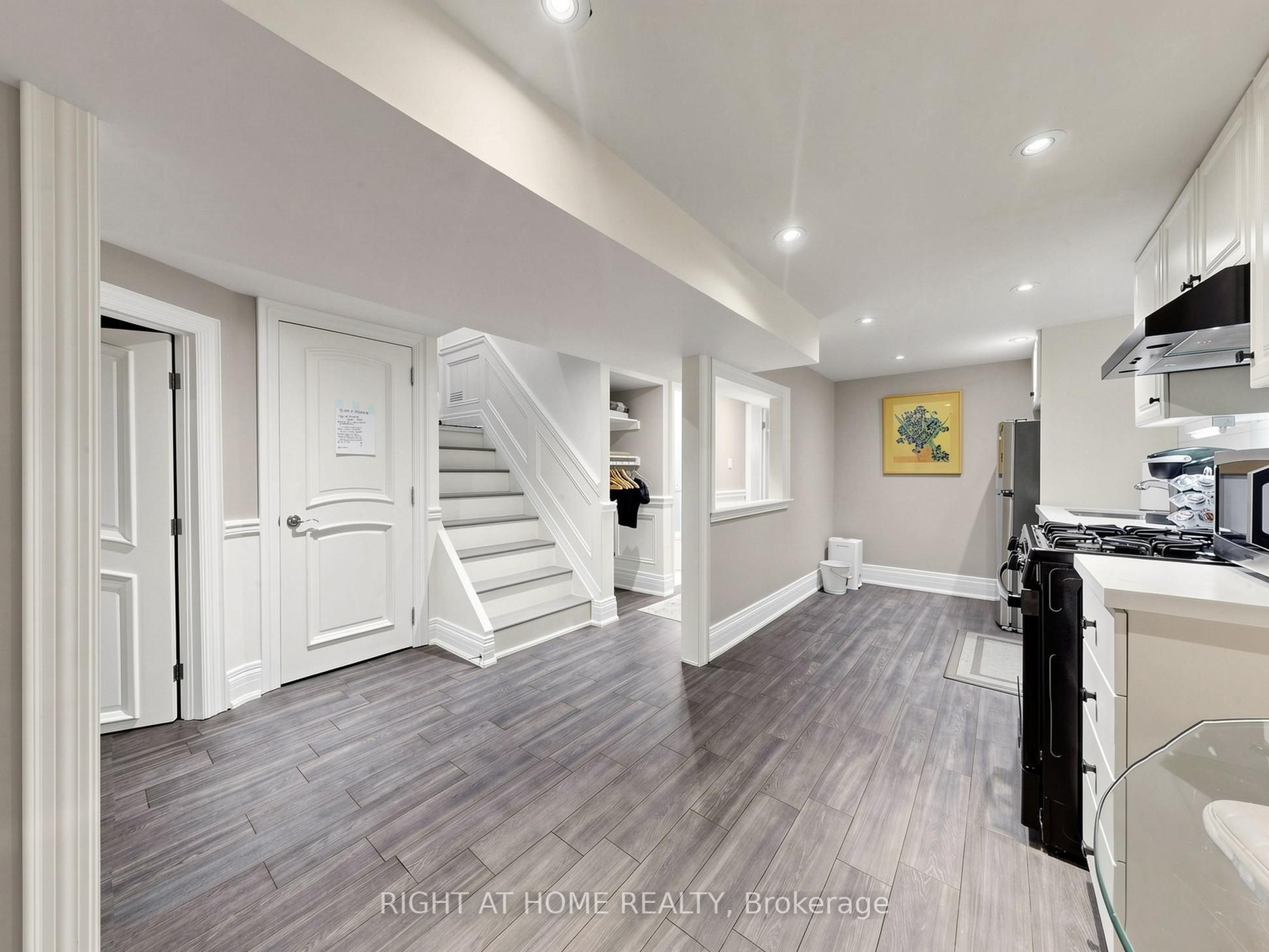 497 Northcliffe Boulevard Property Photo 25