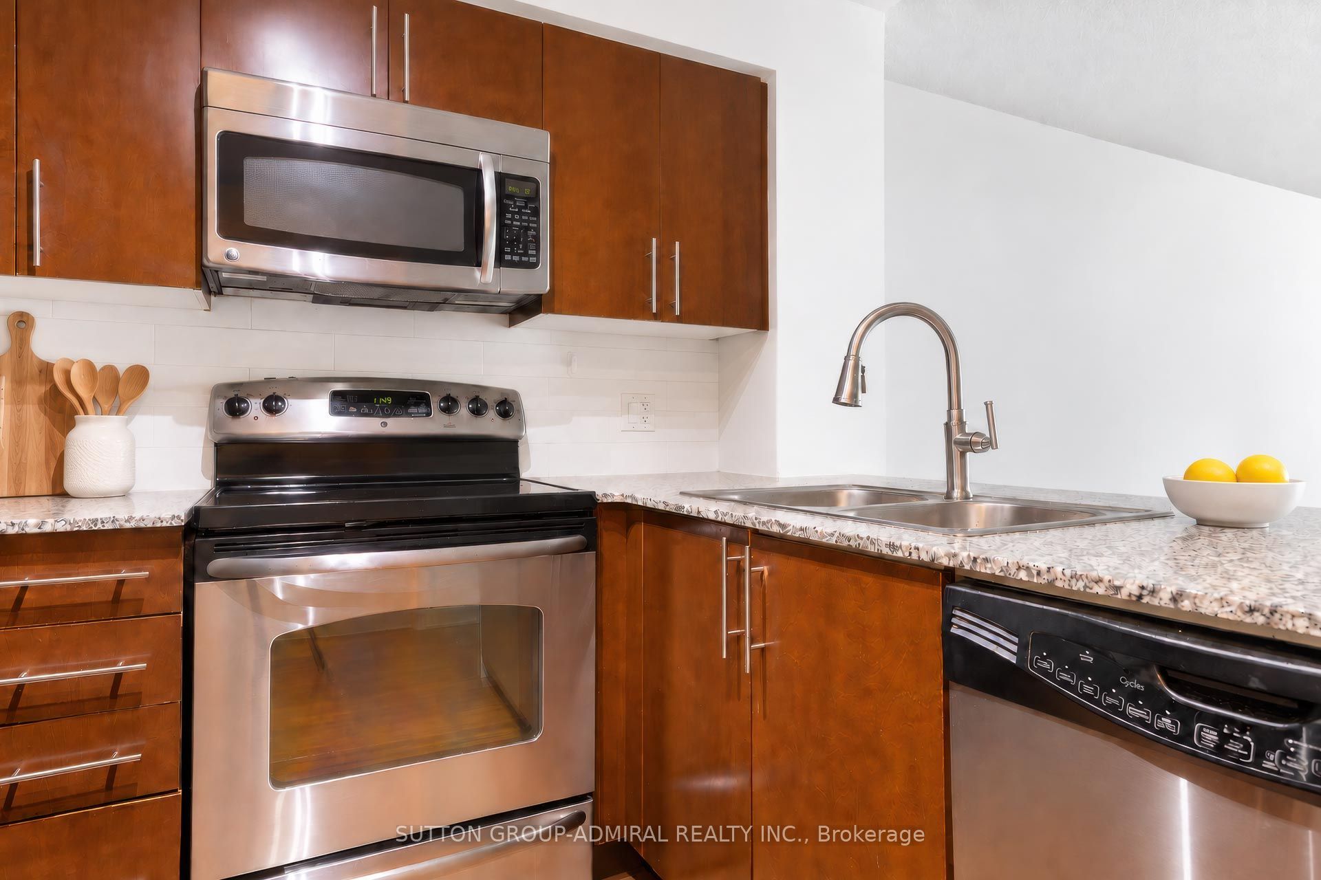 2191 Yonge Street 3210 Property Photo 6