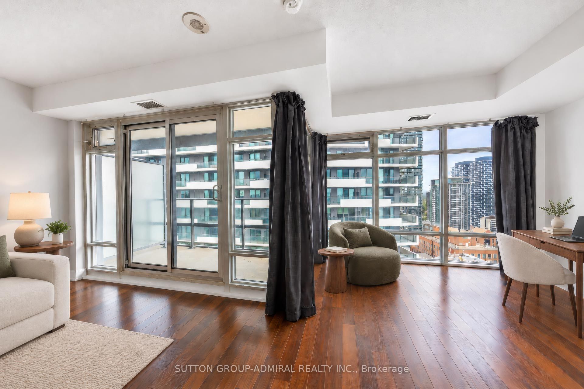 2191 Yonge Street 3210 Property Photo 12