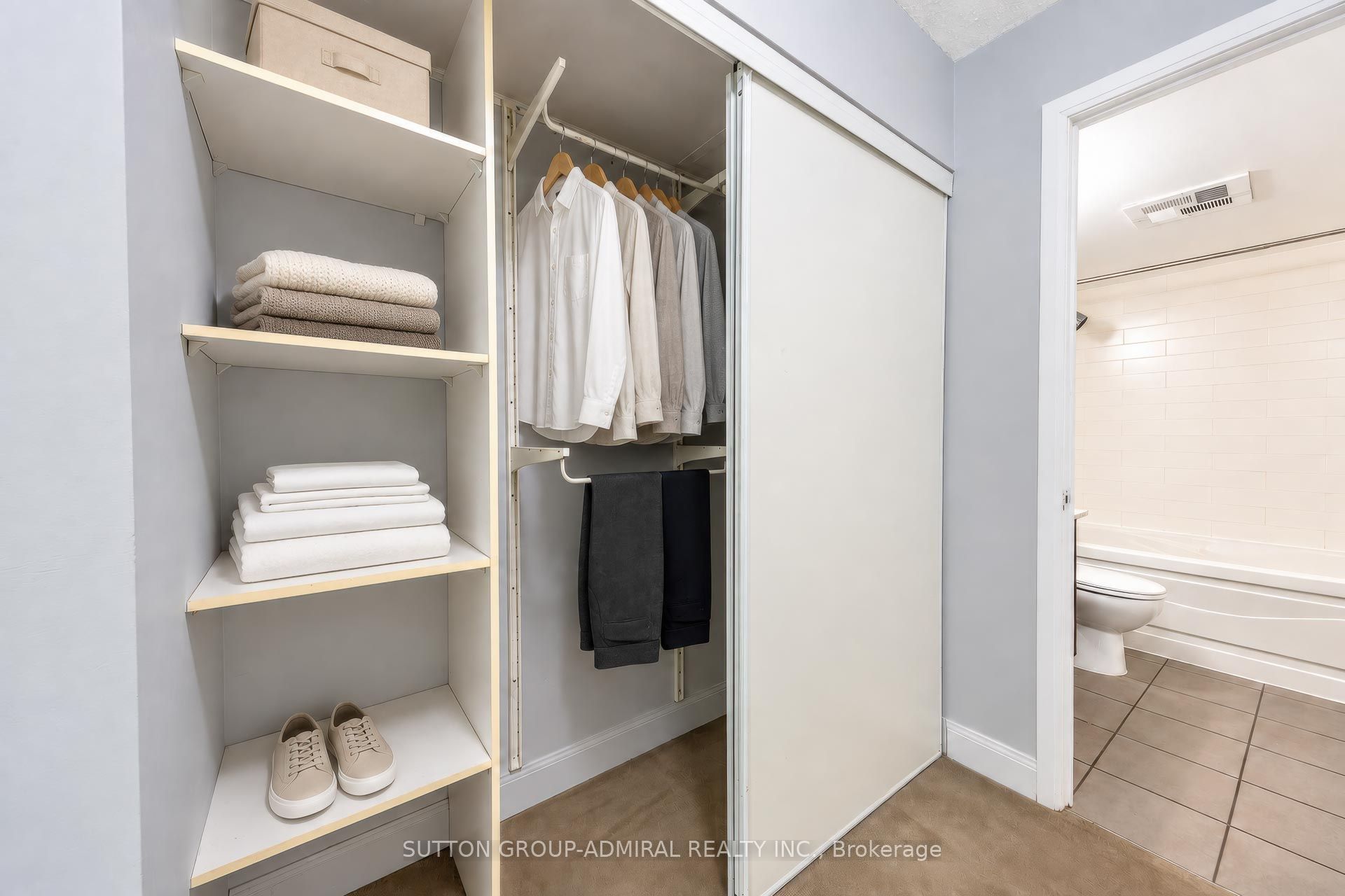 2191 Yonge Street 3210 Property Photo 19