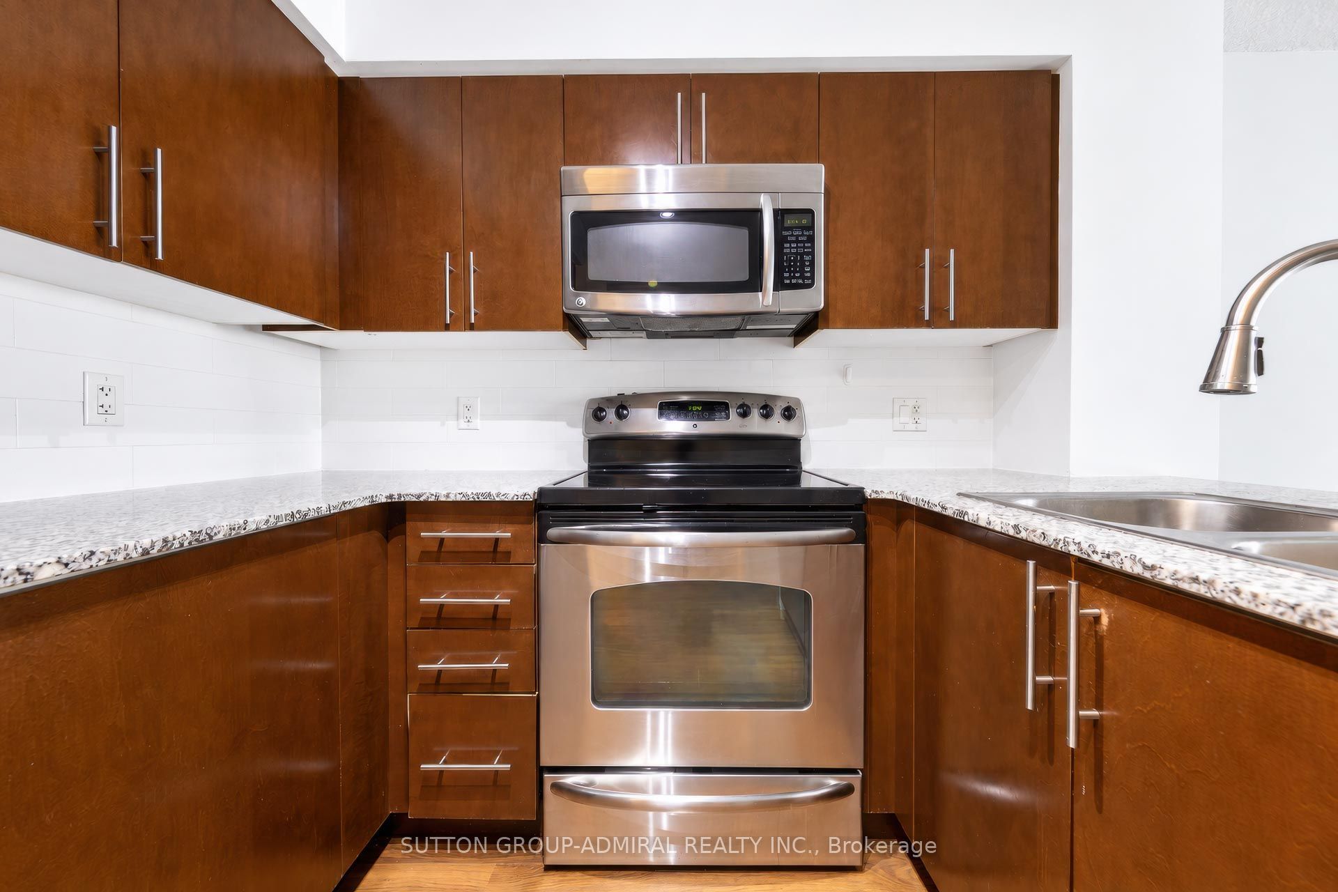 2191 Yonge Street 3210 Property Photo 26