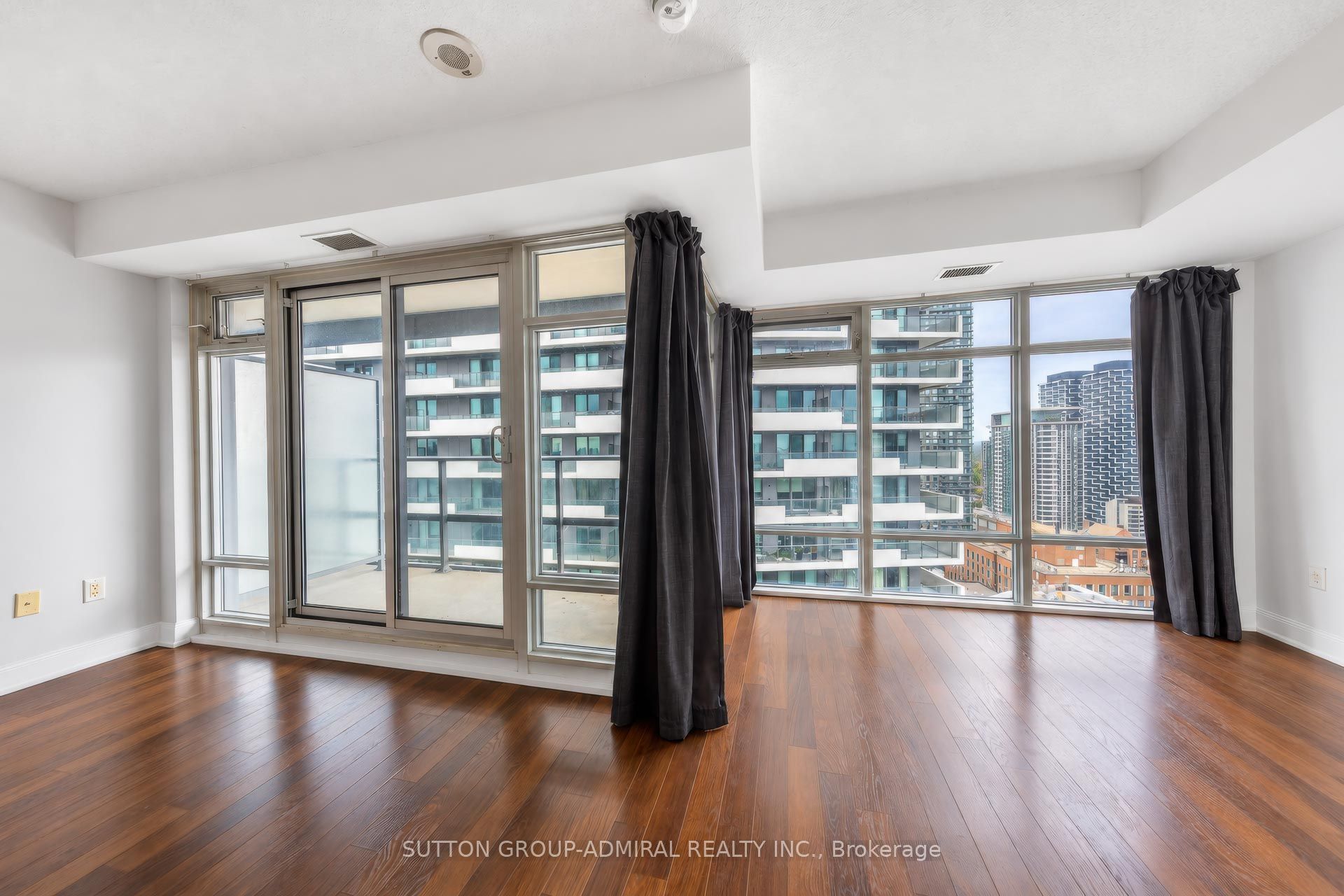 2191 Yonge Street 3210 Property Photo 28