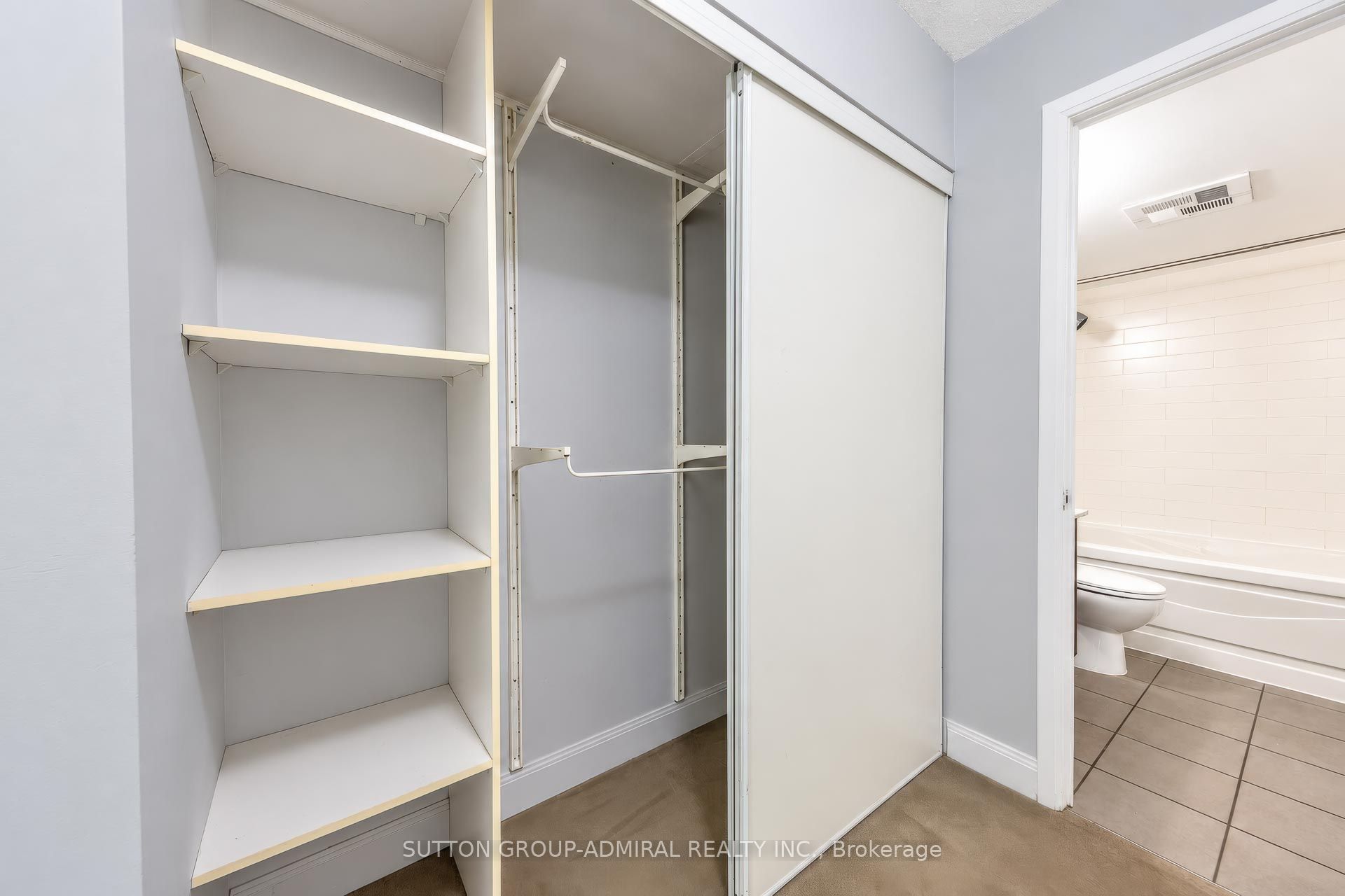 2191 Yonge Street 3210 Property Photo 33