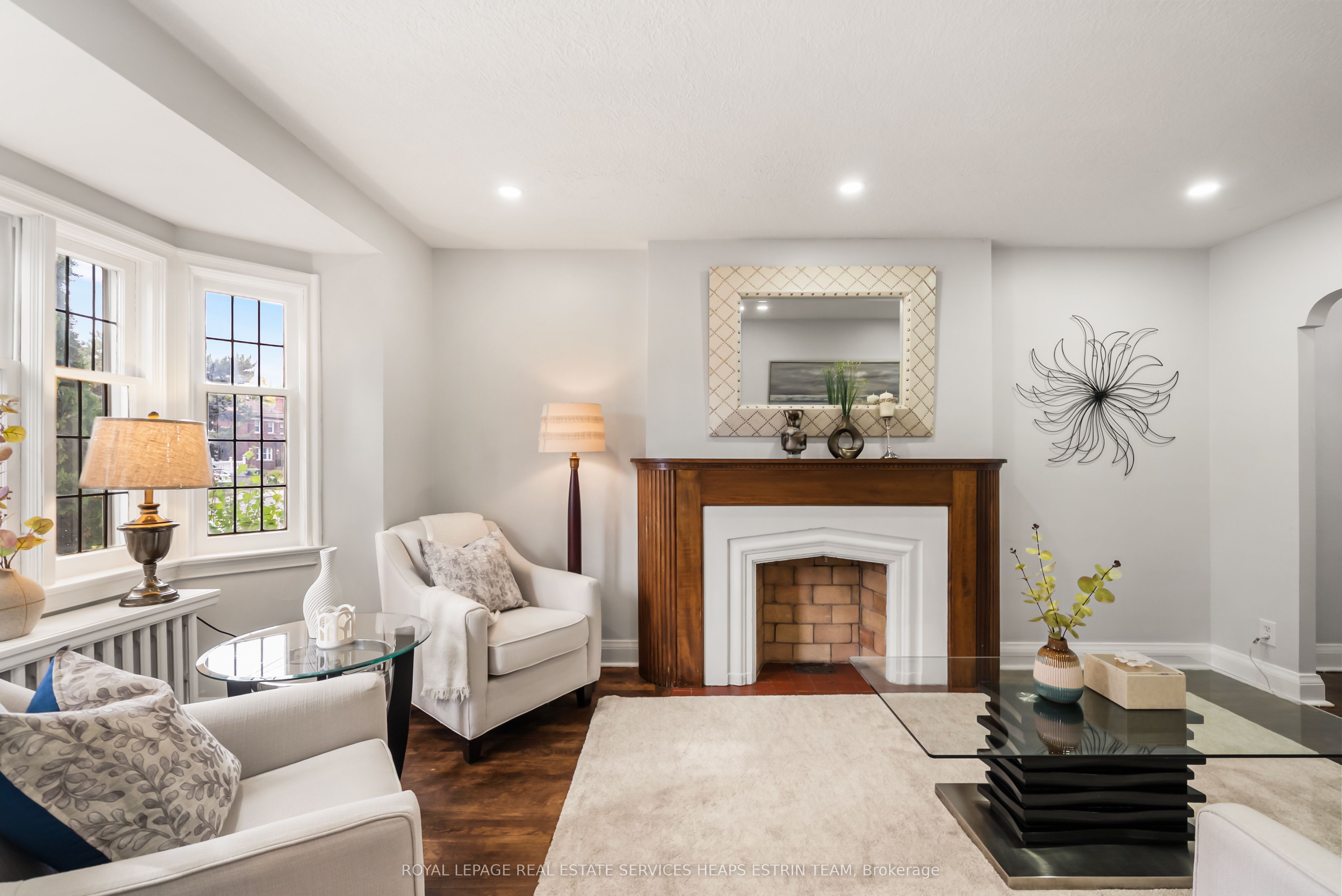 770 Eglinton Avenue E Property Photo 6