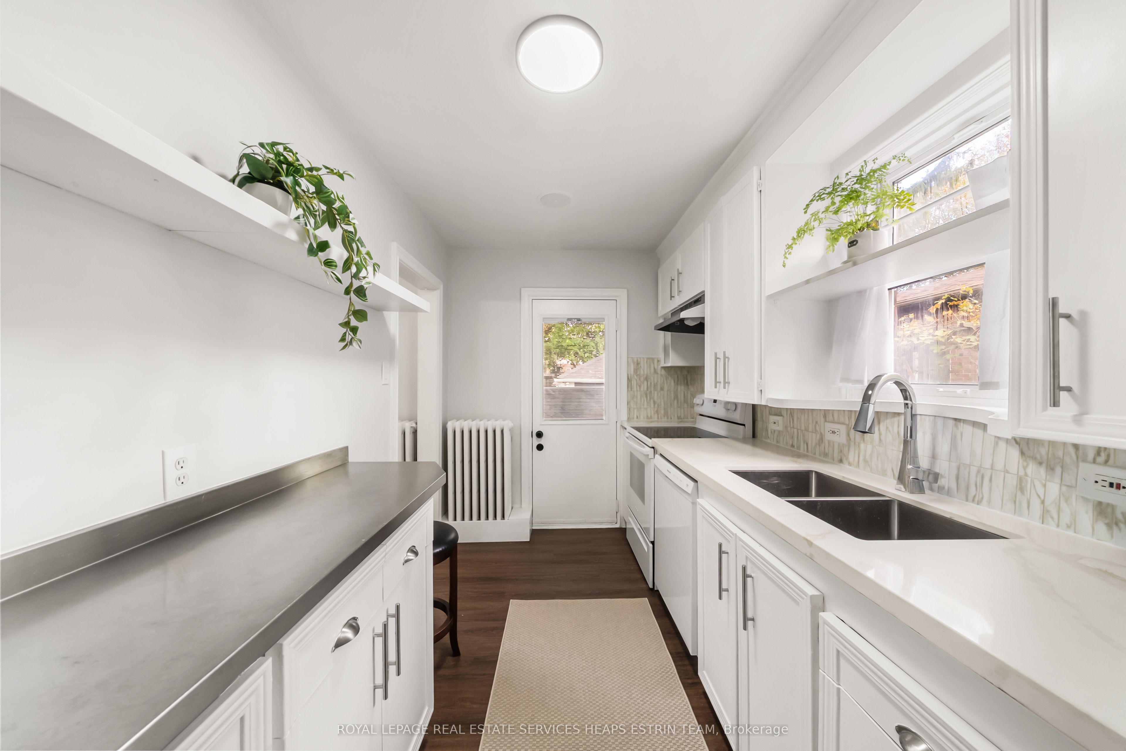770 Eglinton Avenue E Property Photo 14